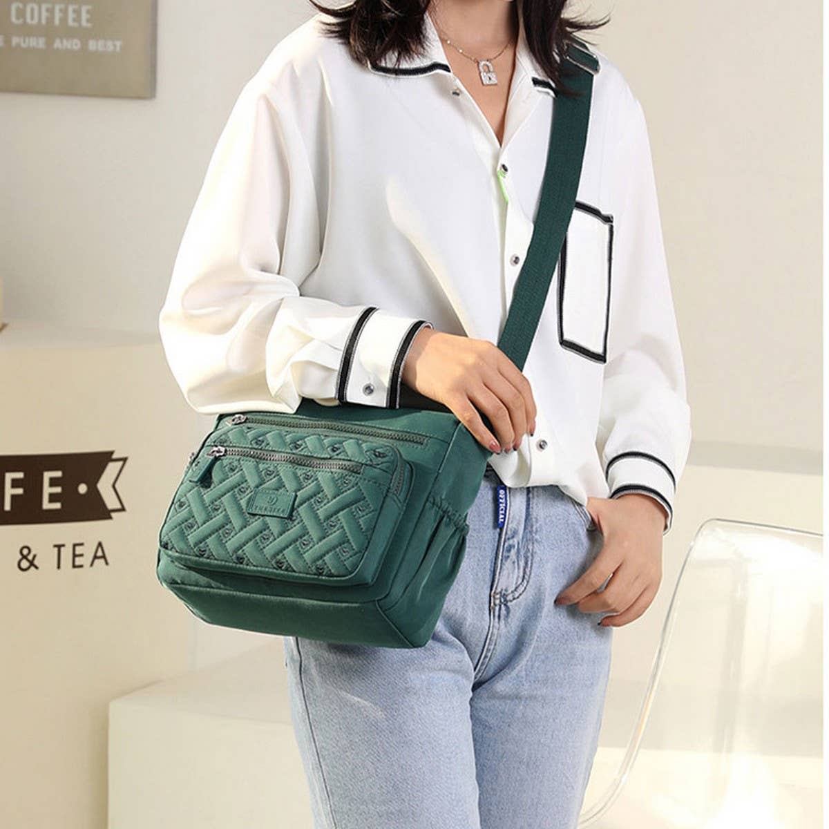CASUAL LIGHTWEIGHT NYLON SHOULDER CROSSBODY BAG_CWAB3528