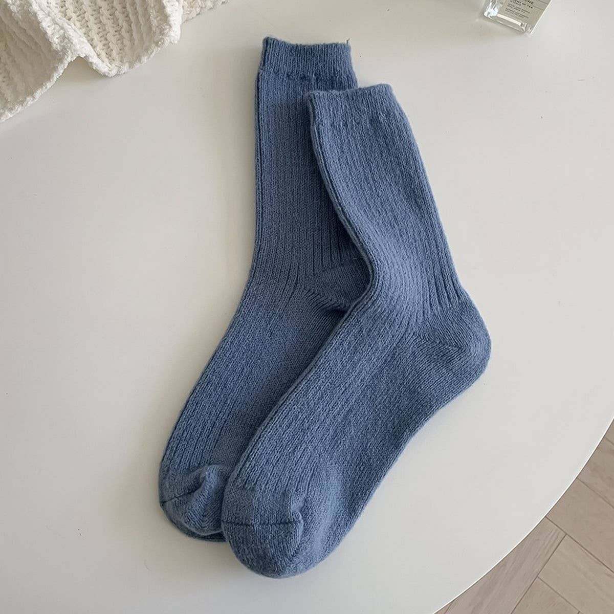 WARM AND CUTE POLKA DOT HOME SLEEPING SOCKS