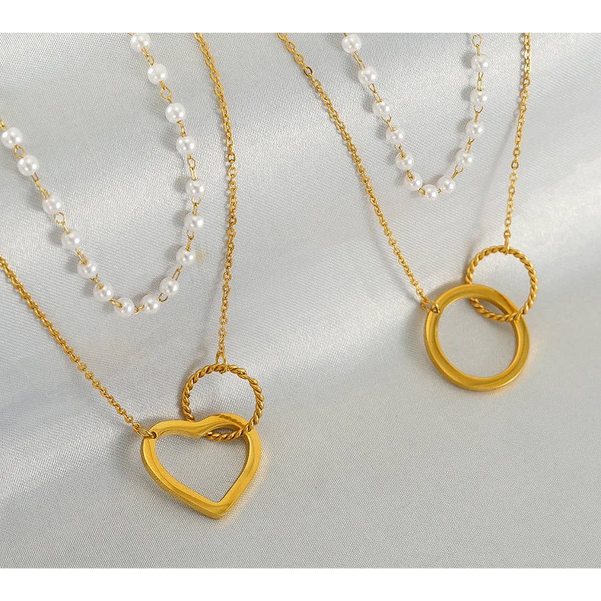 CWAJE1960_Vintage Pearl Double Chain Love Circular Necklace