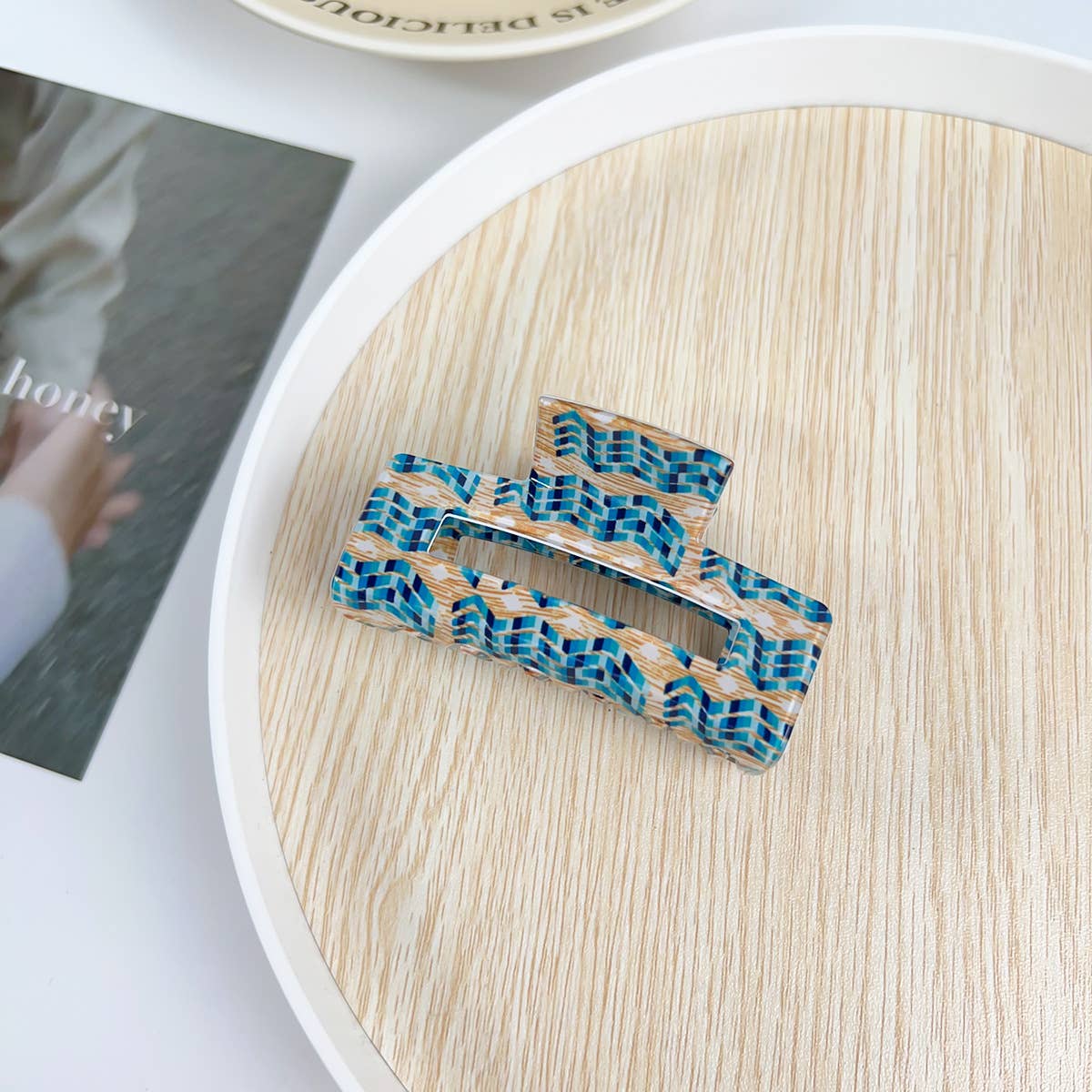 Tropical hollowed-out clipper floral hair clip