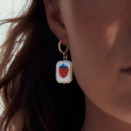 Strawberry Square Earrings Copper Plated_CWAJE4987