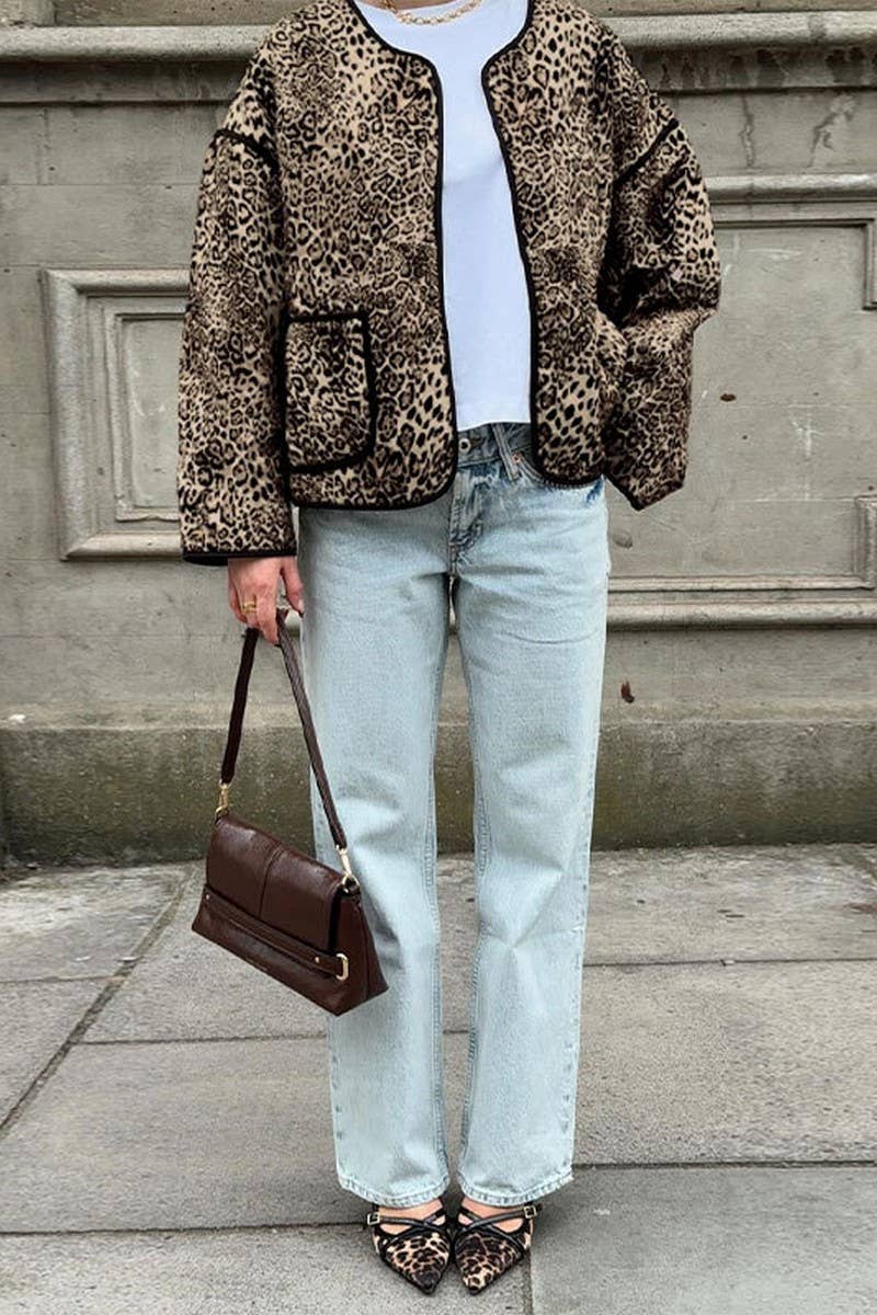 CWOCO0648_LEOPARD PRINT POCKET ROUND NECK SHORT COAT