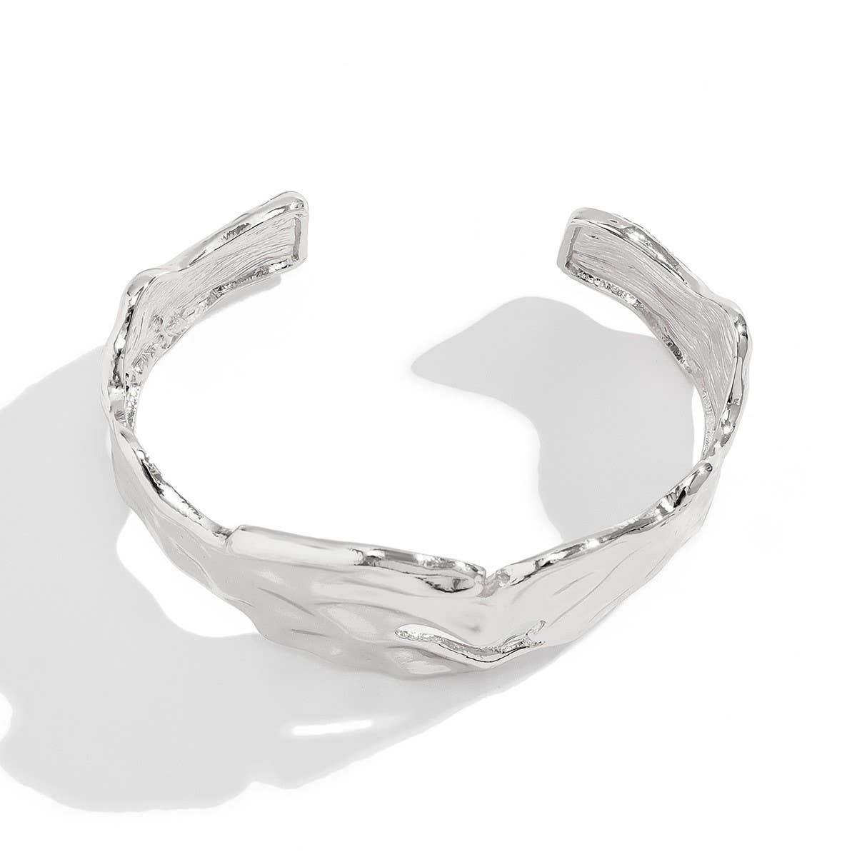 WRINKLED METAL IRREGULAR VINTAGE NECKLACE SET_CWMM3249