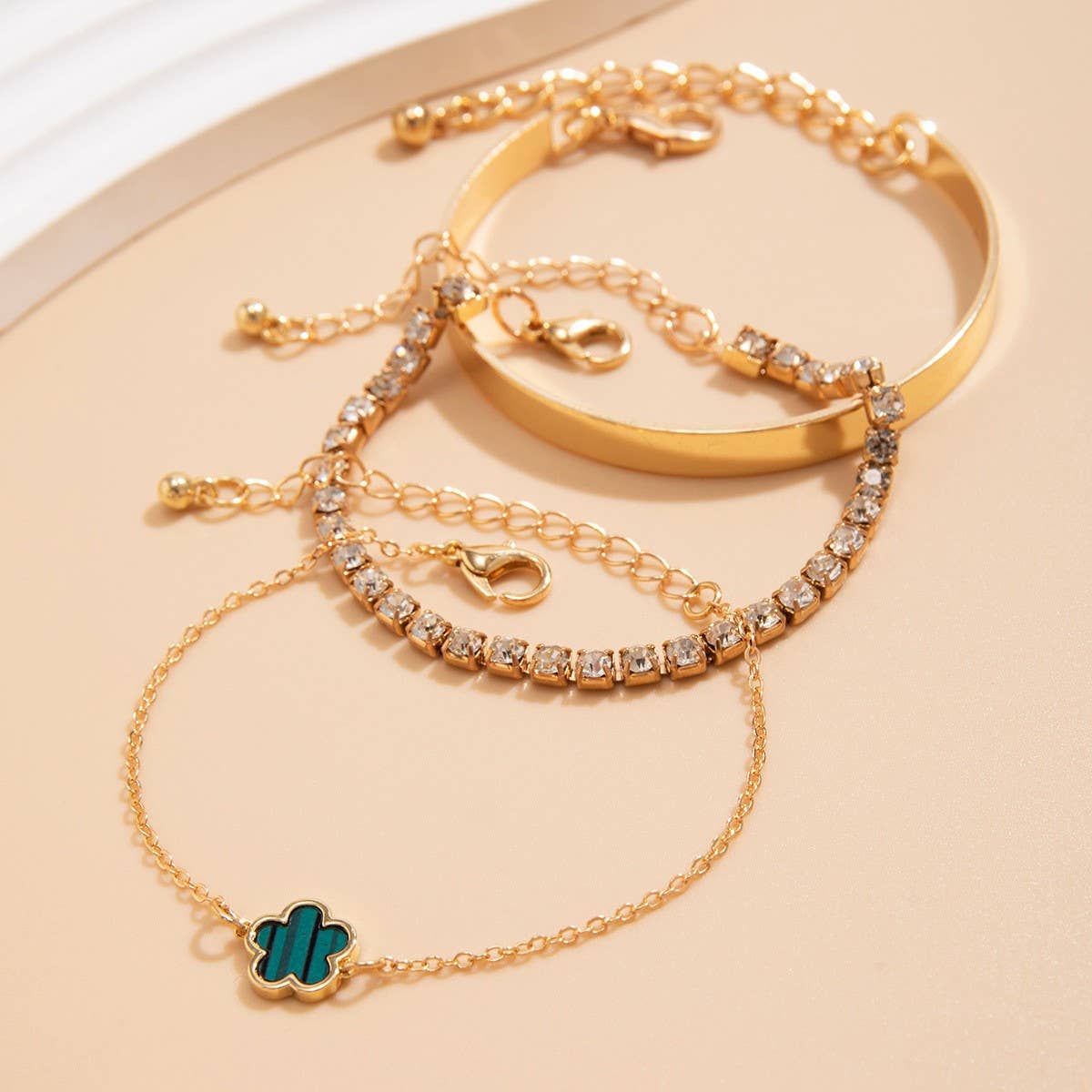 VINTAGE RHINESTONE CHAIN FIVE LEAF GRASS BRACELET