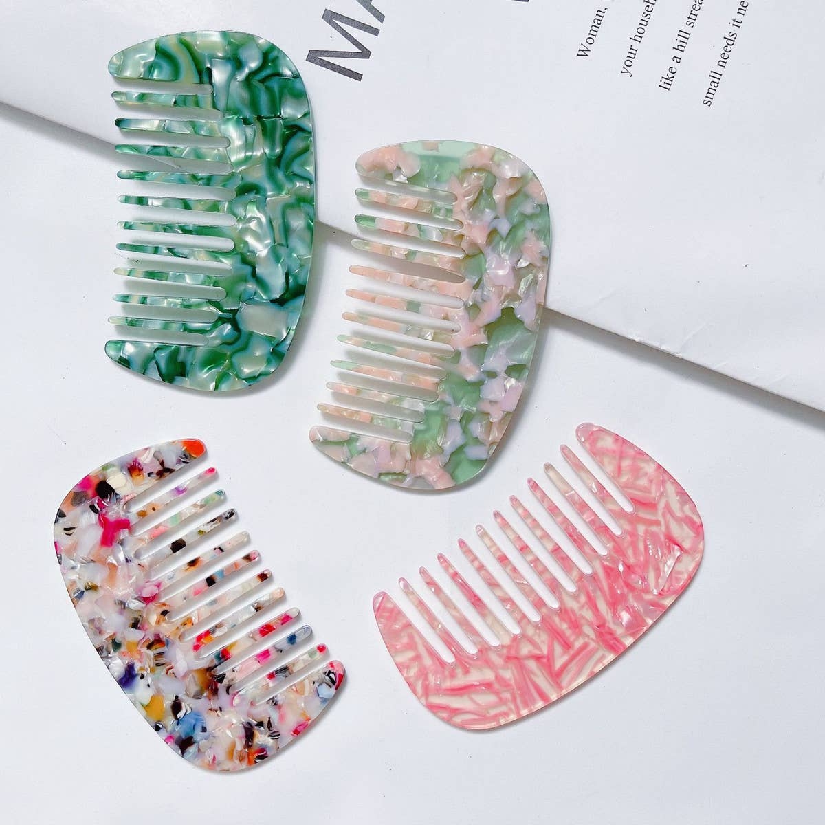 VINTAGE MINI ACETATE COMB