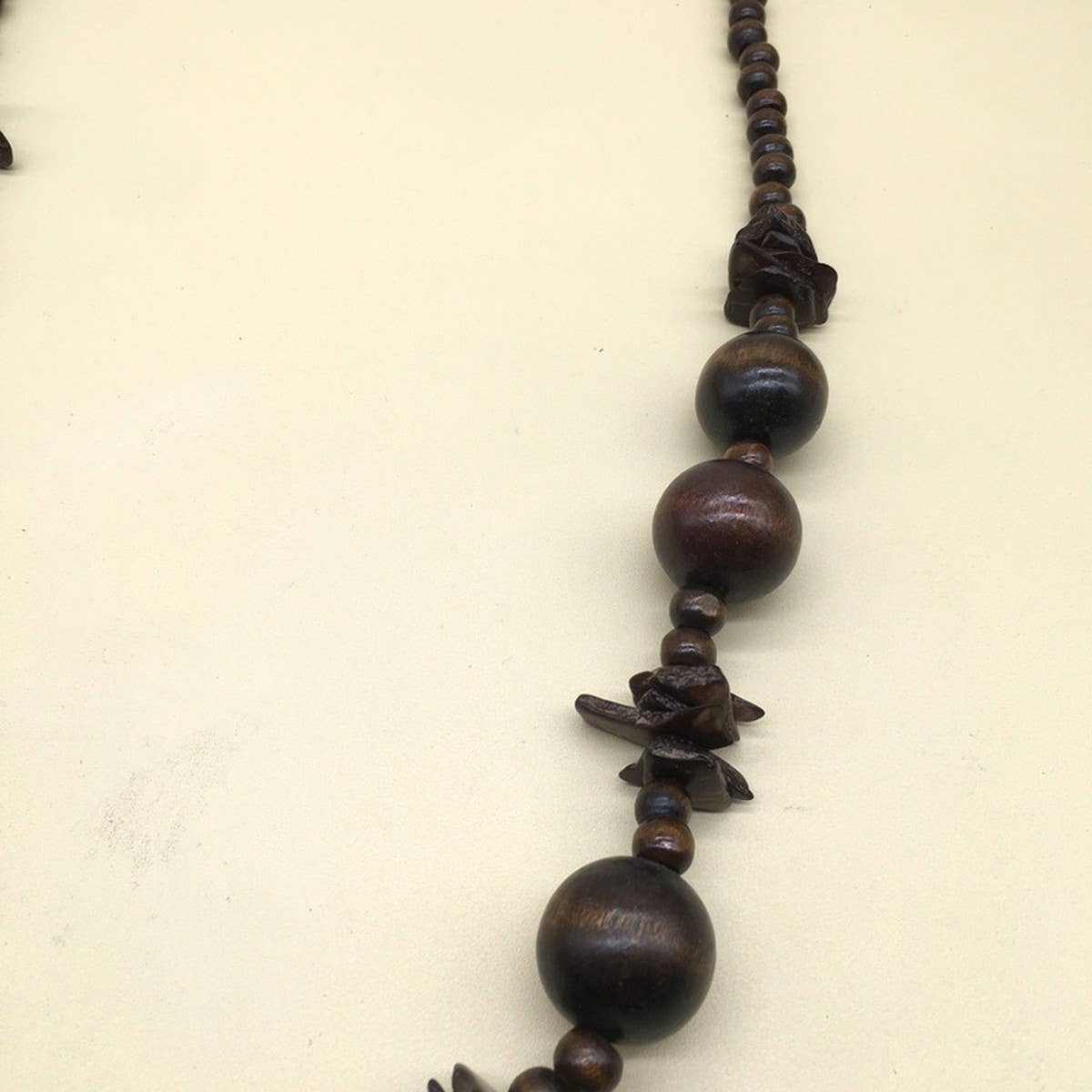 BOHEMIAN COCONUT WOOD BEAD NECKLACE_CWMM4923