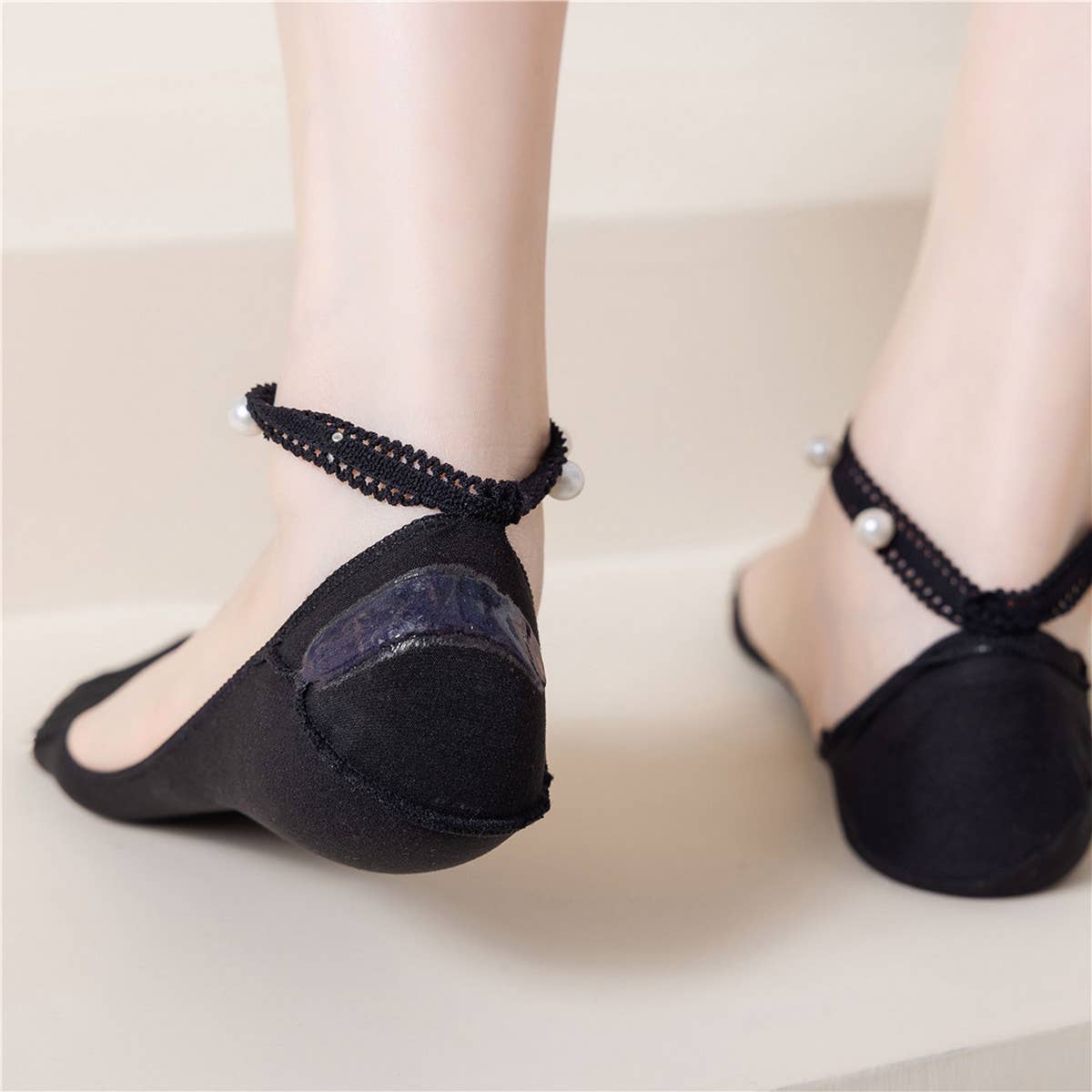WOMEN PEARL LACE SOLID COLOR INVISIBLE SOCKS