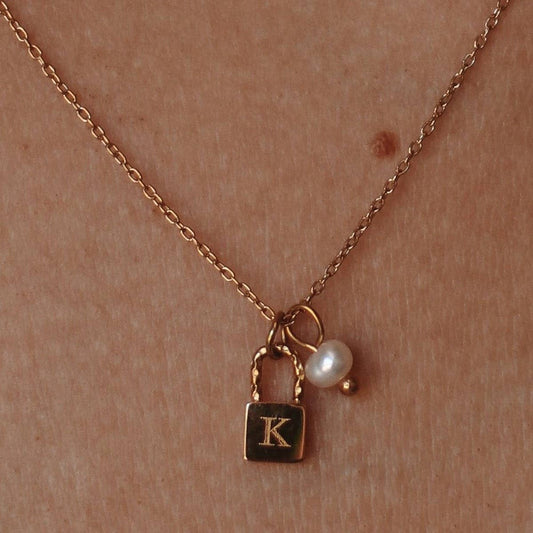 Stainless Steel Letter Pearl Lock Pendant Necklace_CWMM5298