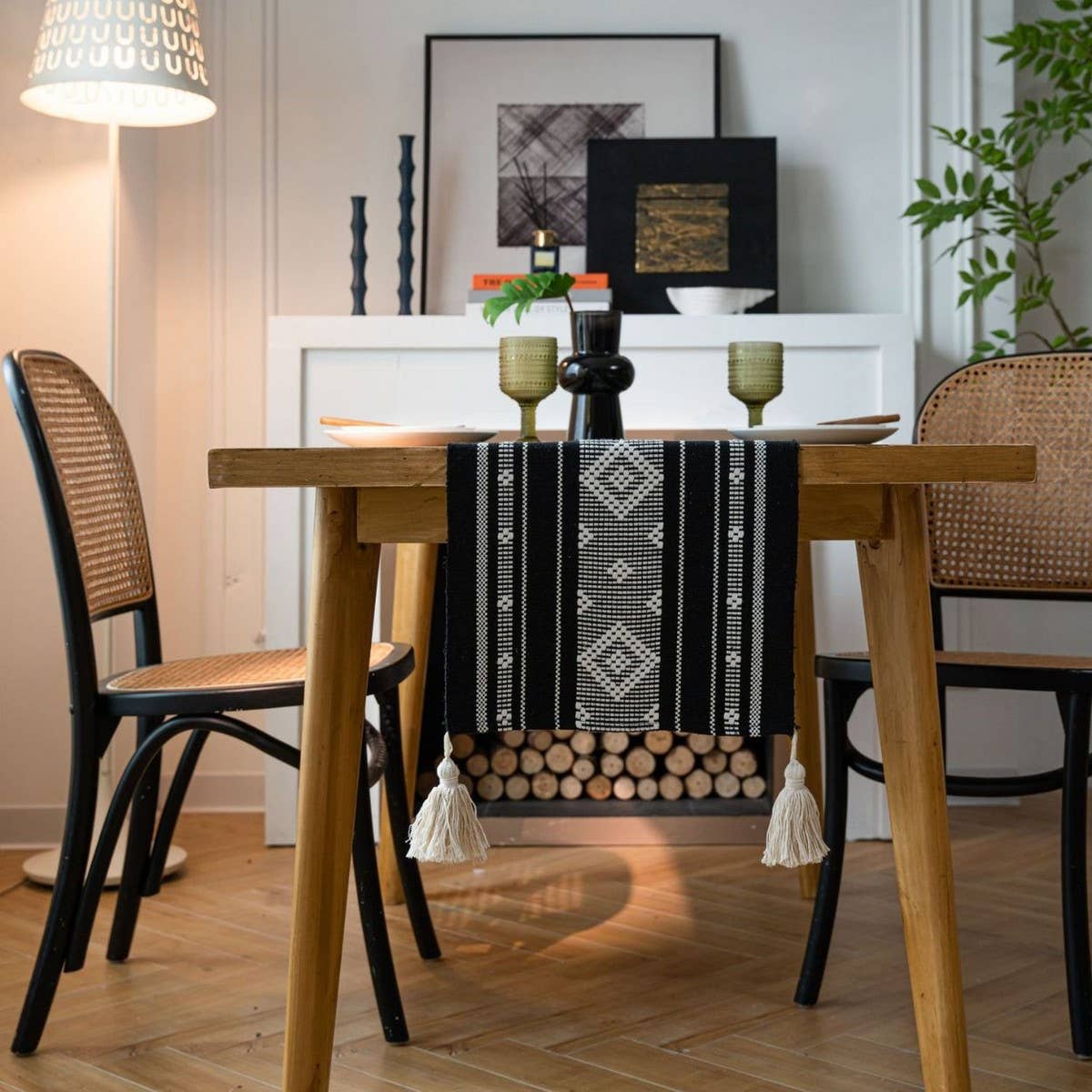 GEOMETRIC TASSEL HOLIDAY TABLE RUNNER