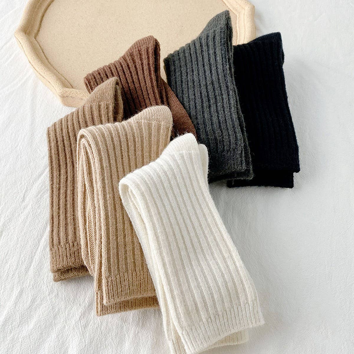 SOLID COLOR ALL-MATCH WARM STACKED SOCKS_CWMS1064