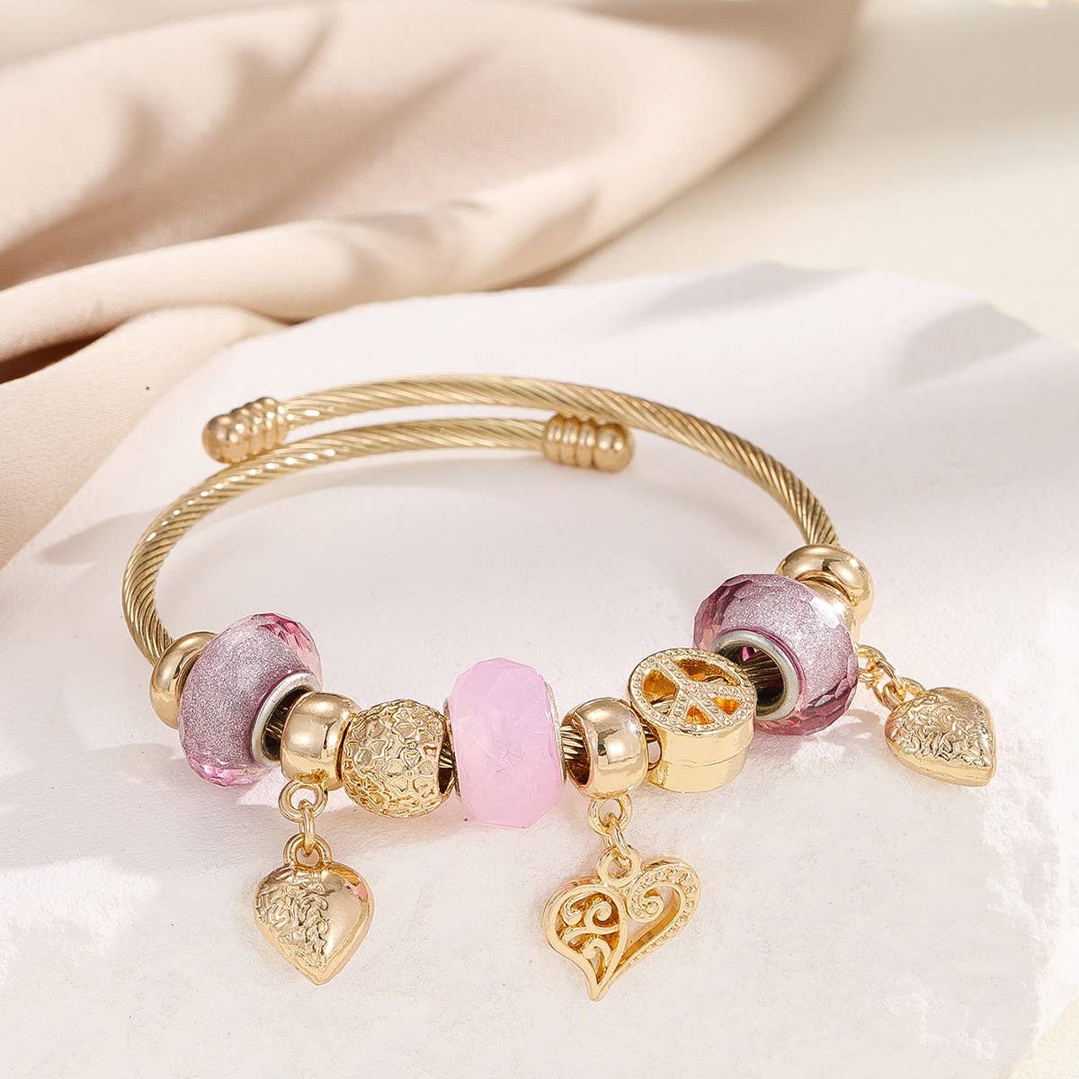 Trendy Beaded Bracelet with Bear Swan Heart