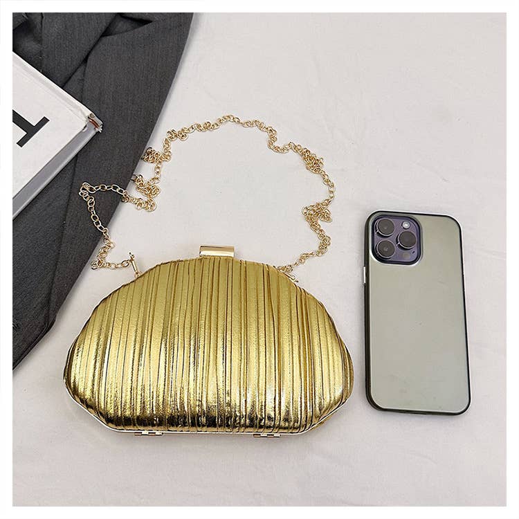 Fashionable and niche glossy single-shoulder bag