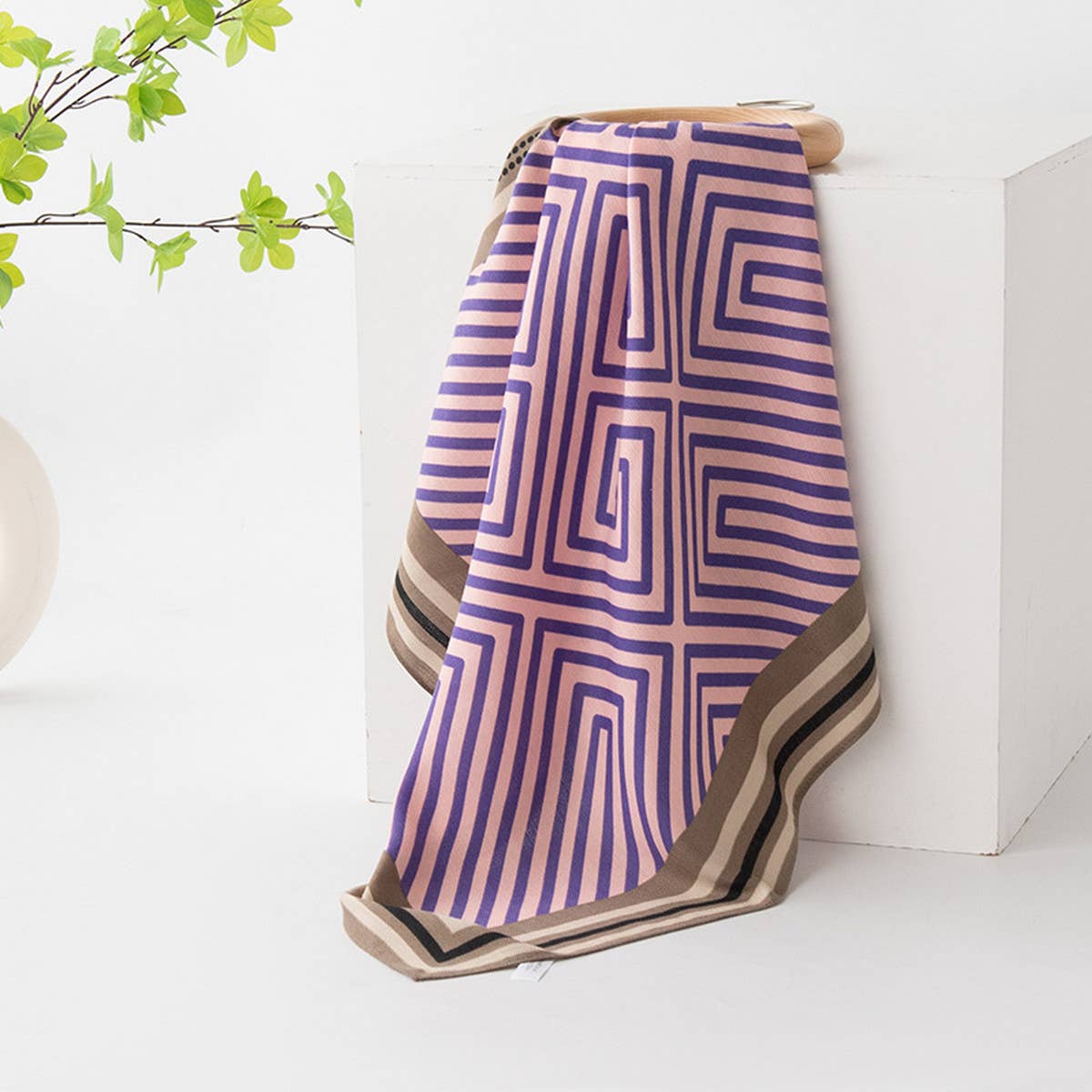 STRIPE PRINT VINTAGE SCARF_CWASC0933