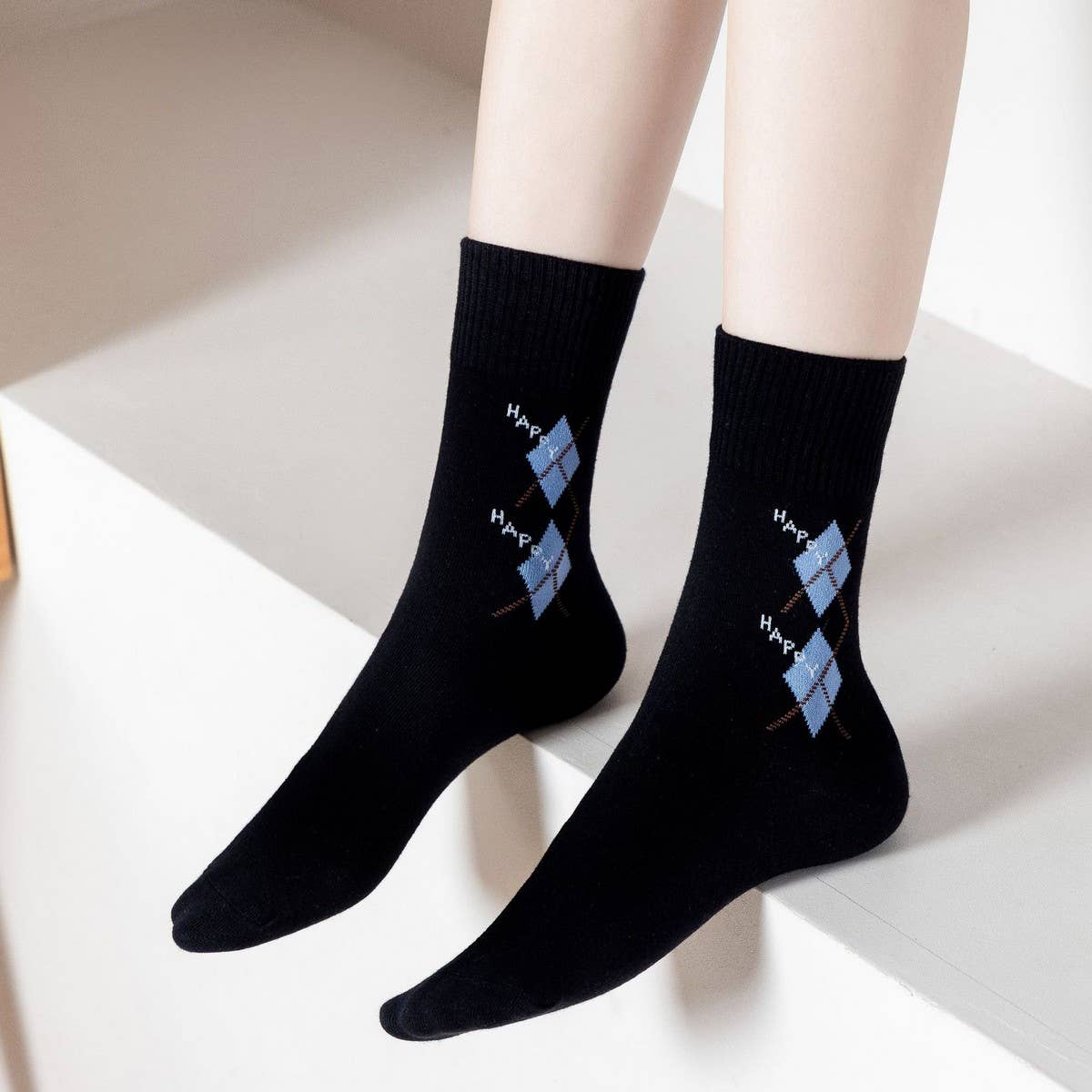 NEW ARRIVAL DIAMOND SHAPED WOMEN'S MIDDLE SOCKS