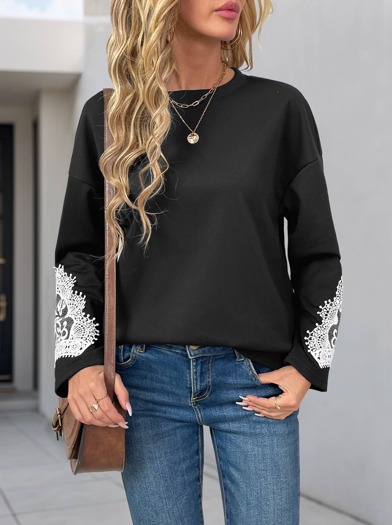 Lace patchwork versatile round-neck hoodie