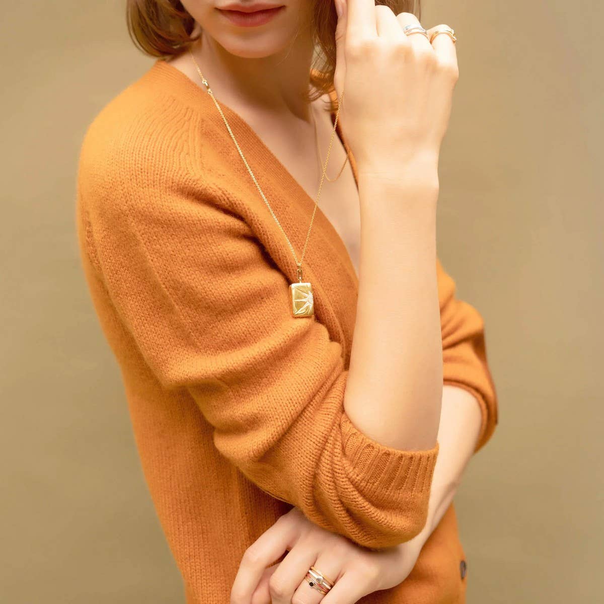 Moon Shell Locket Necklace ? Vintage Gold-Plated