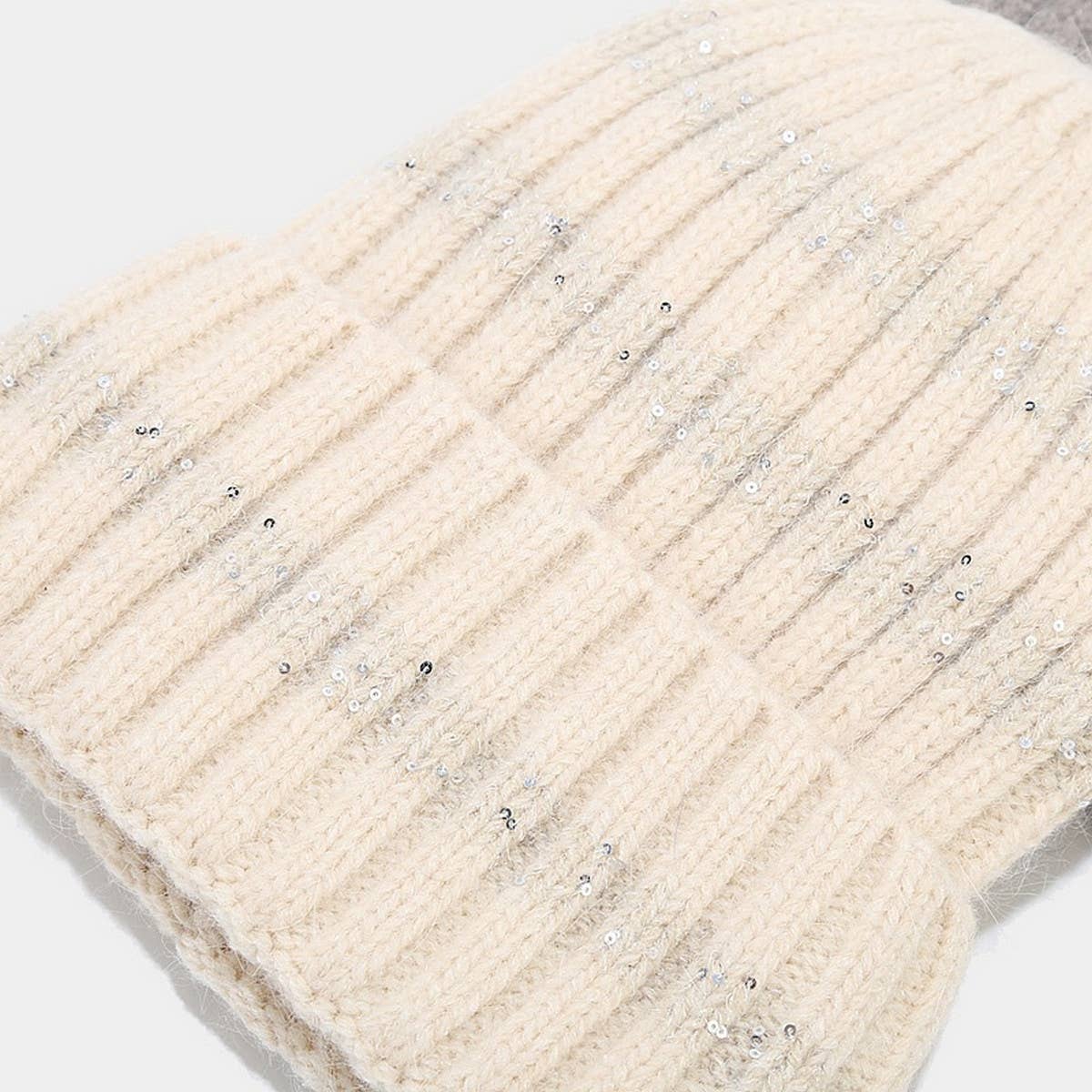 OUTDOOR COLD-PROOF CURLED SEQUINED KNITTED HAT_CWAH1604