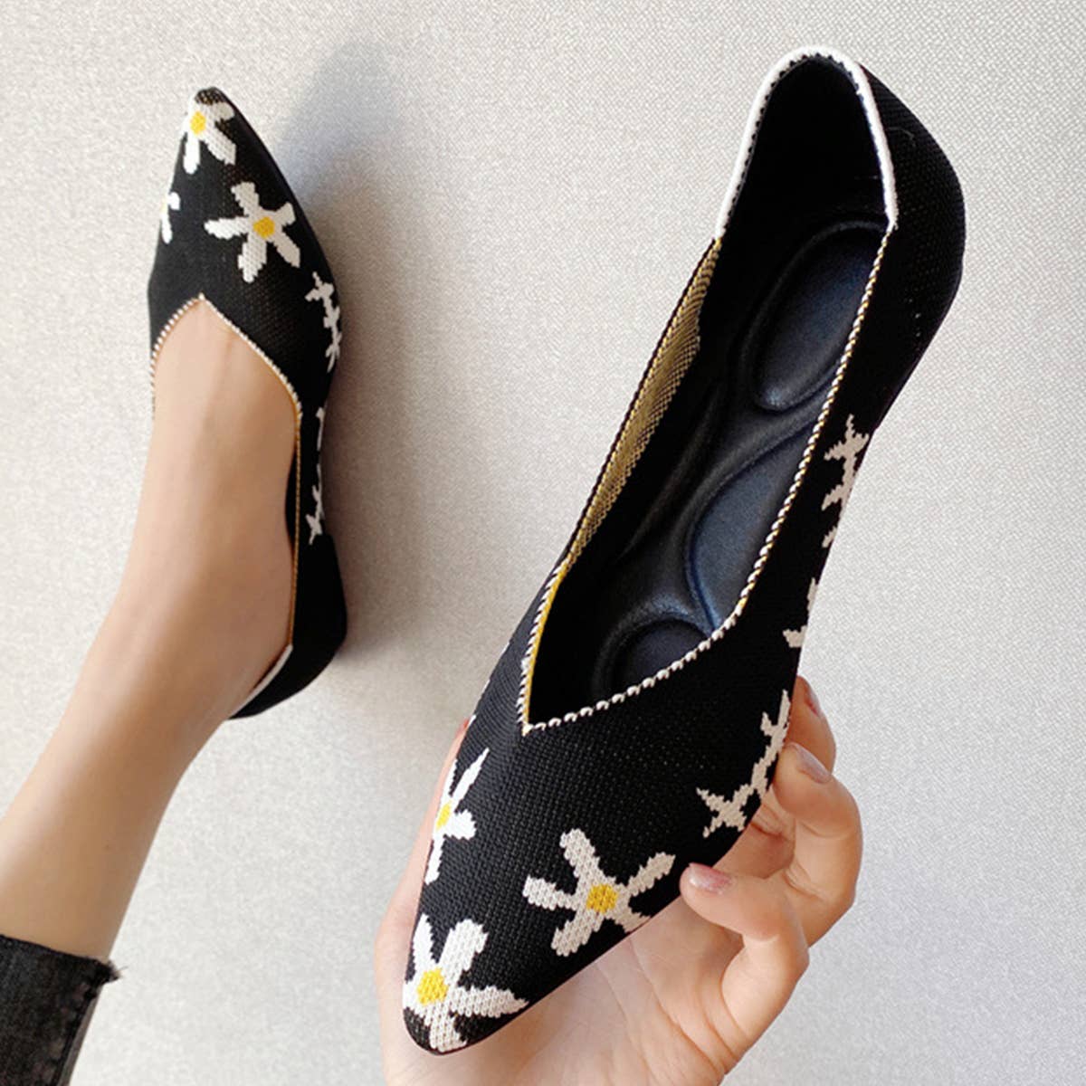 COMFORTABLE POINTED FLAT SHOES FOR WOMEN