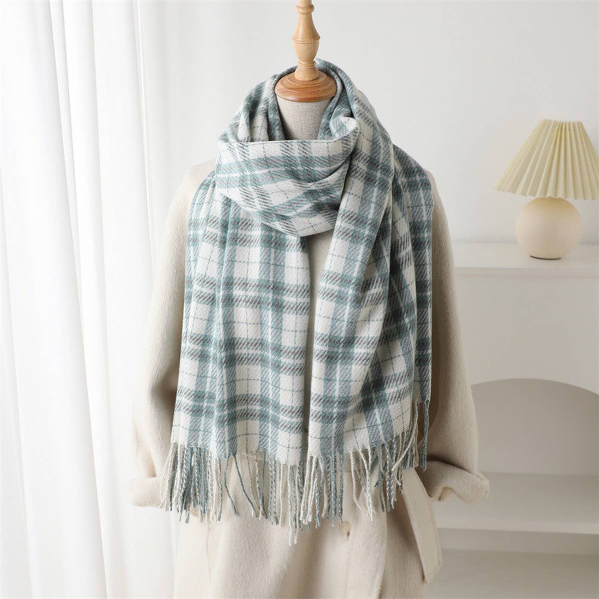 Elegant Plaid Tassel Scarf for Fall Winter