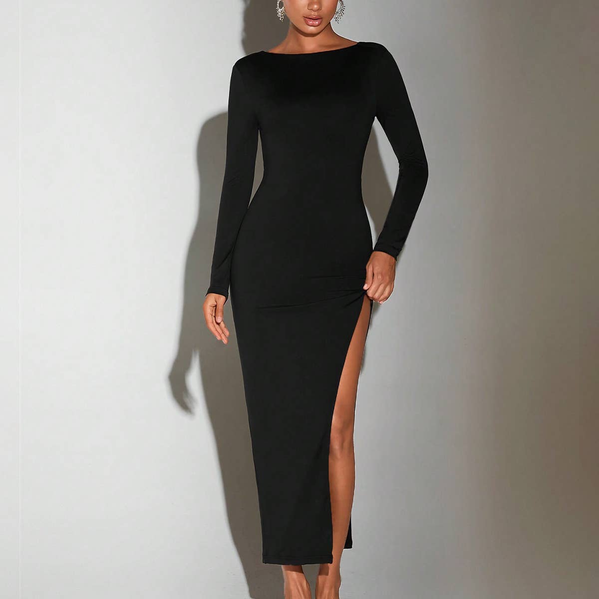 ROUND NECK LARGE BACKLESS DESIGN SENSE LONG DRESS