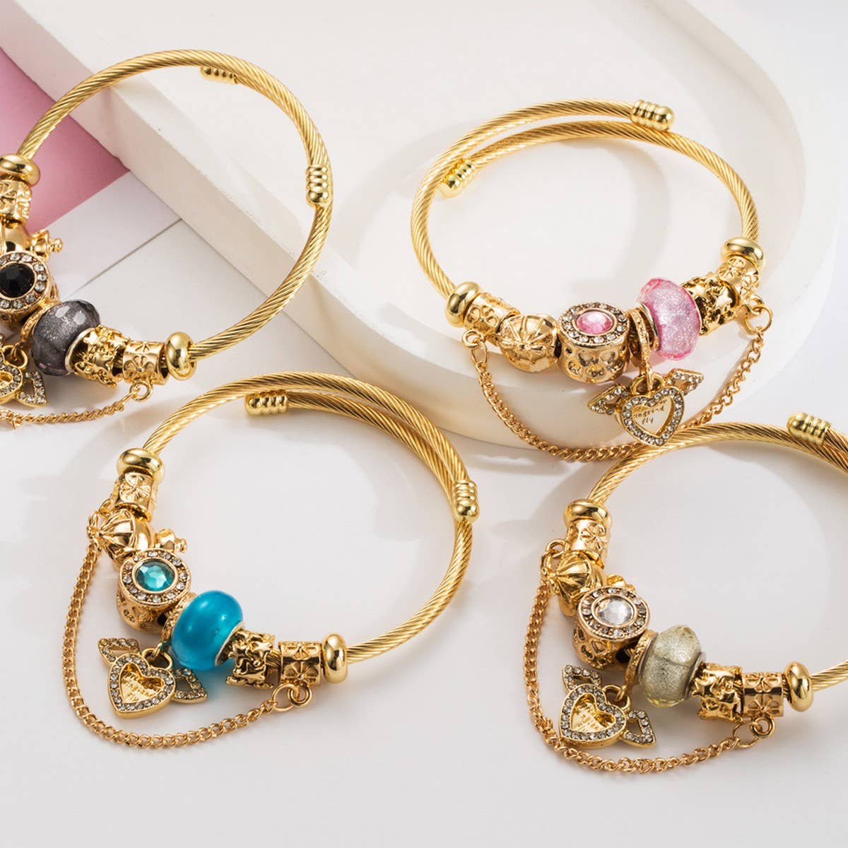 Stylish Stainless Steel Beaded Heart Bracelet_CWMM8481