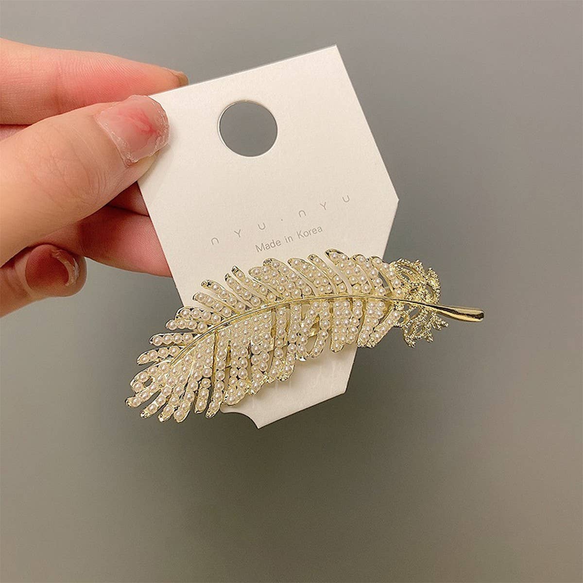 PEARL AND DIAMOND FEATHER HAIRPIN BANGS CLIP_CWAHA4745