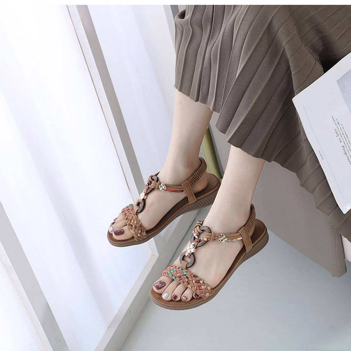 BOHEMIAN RETRO STYLE THICK SOLE FLAT SANDALS_CWSHS0521