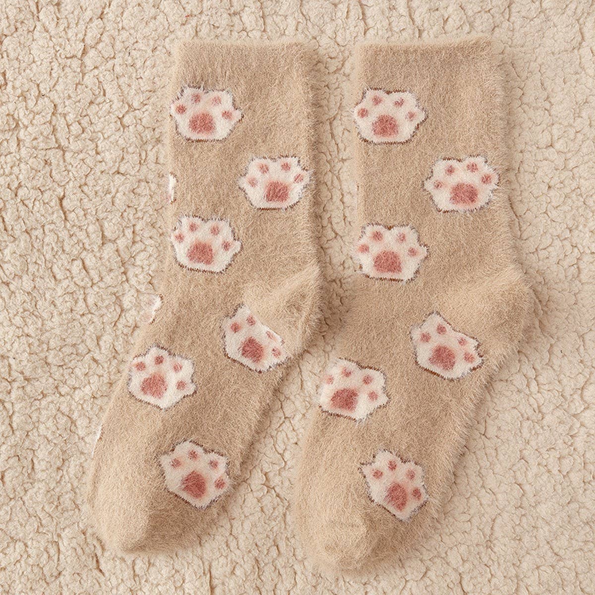 CUTE WARM SEASON LINT-FREE FLOOR SOCKS