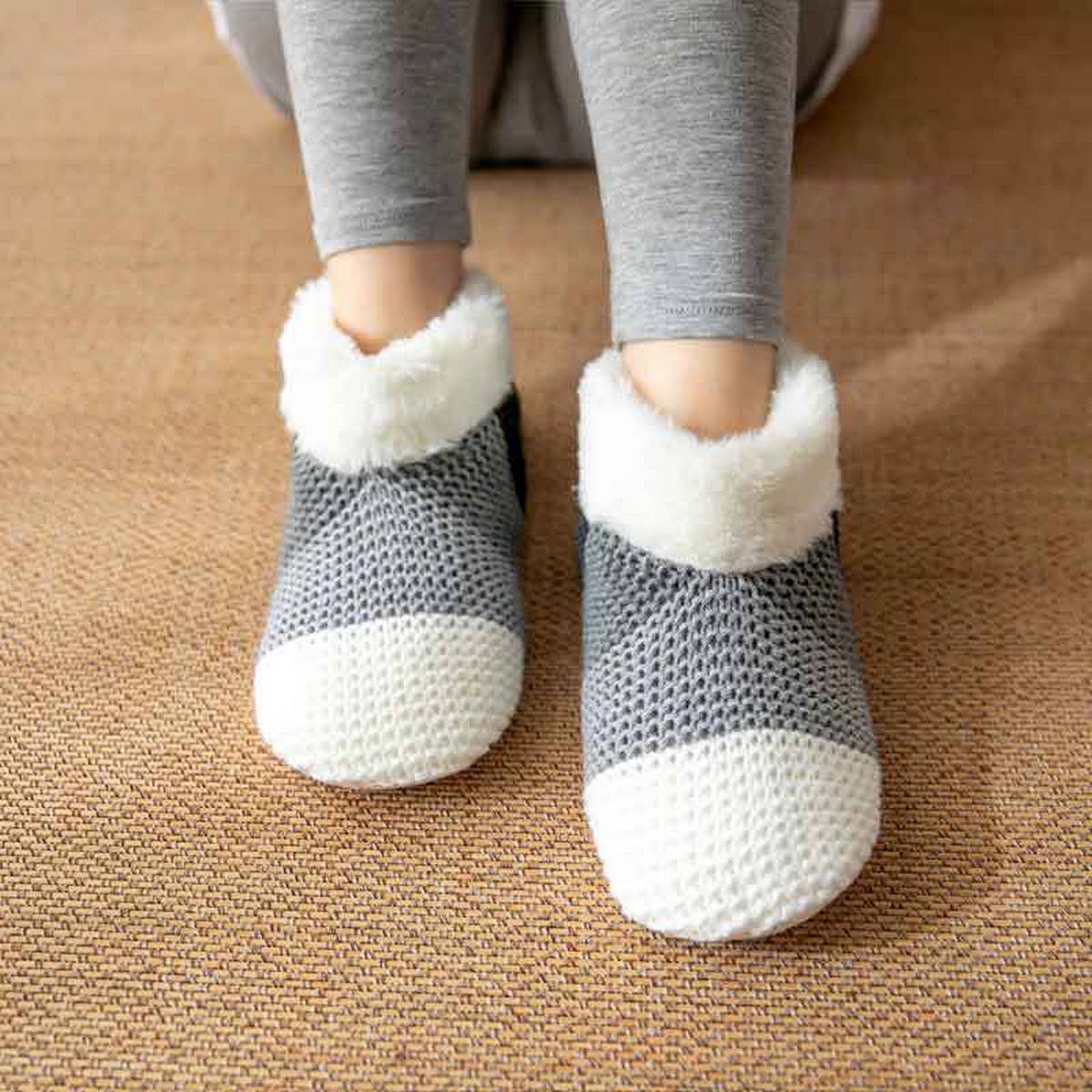WINTER BUNNY LEG COVER PLUSH INDOOR SLIPPERS