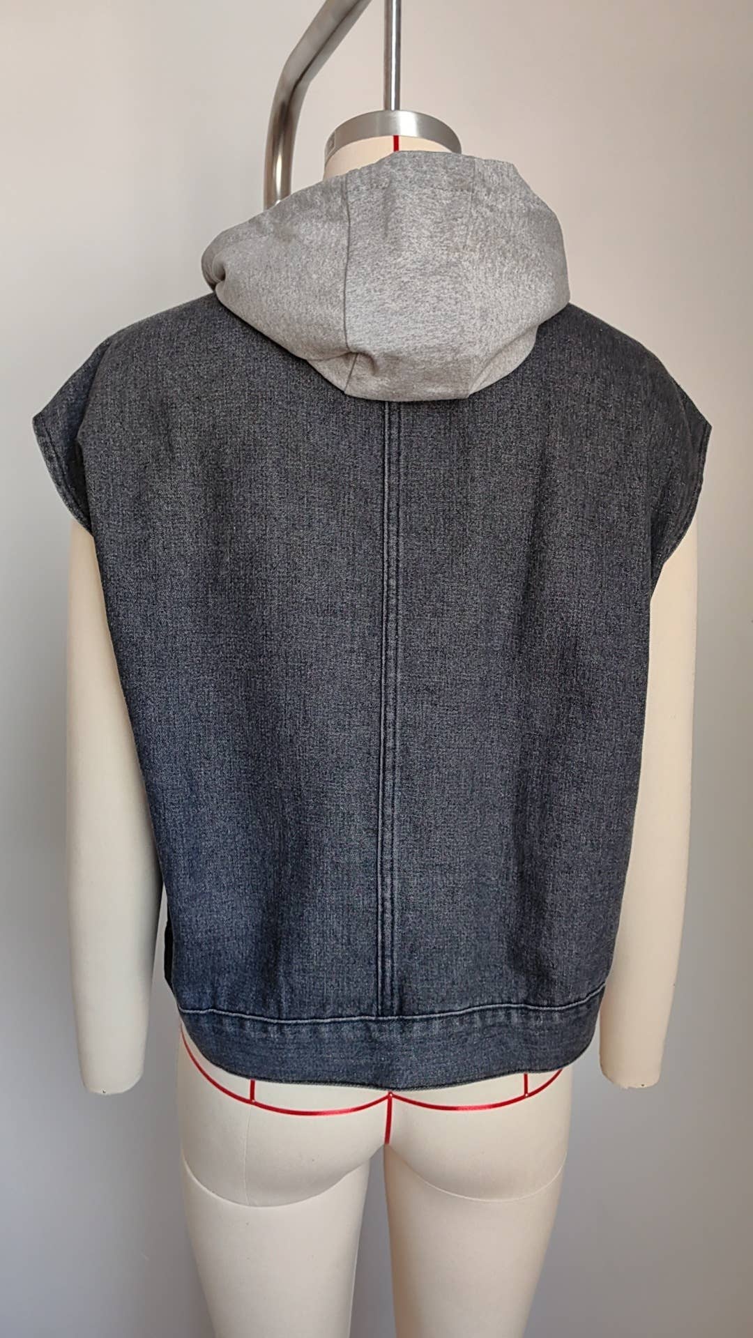 SLIM-FIT WASHED WAISTCOAT CASUAL VEST