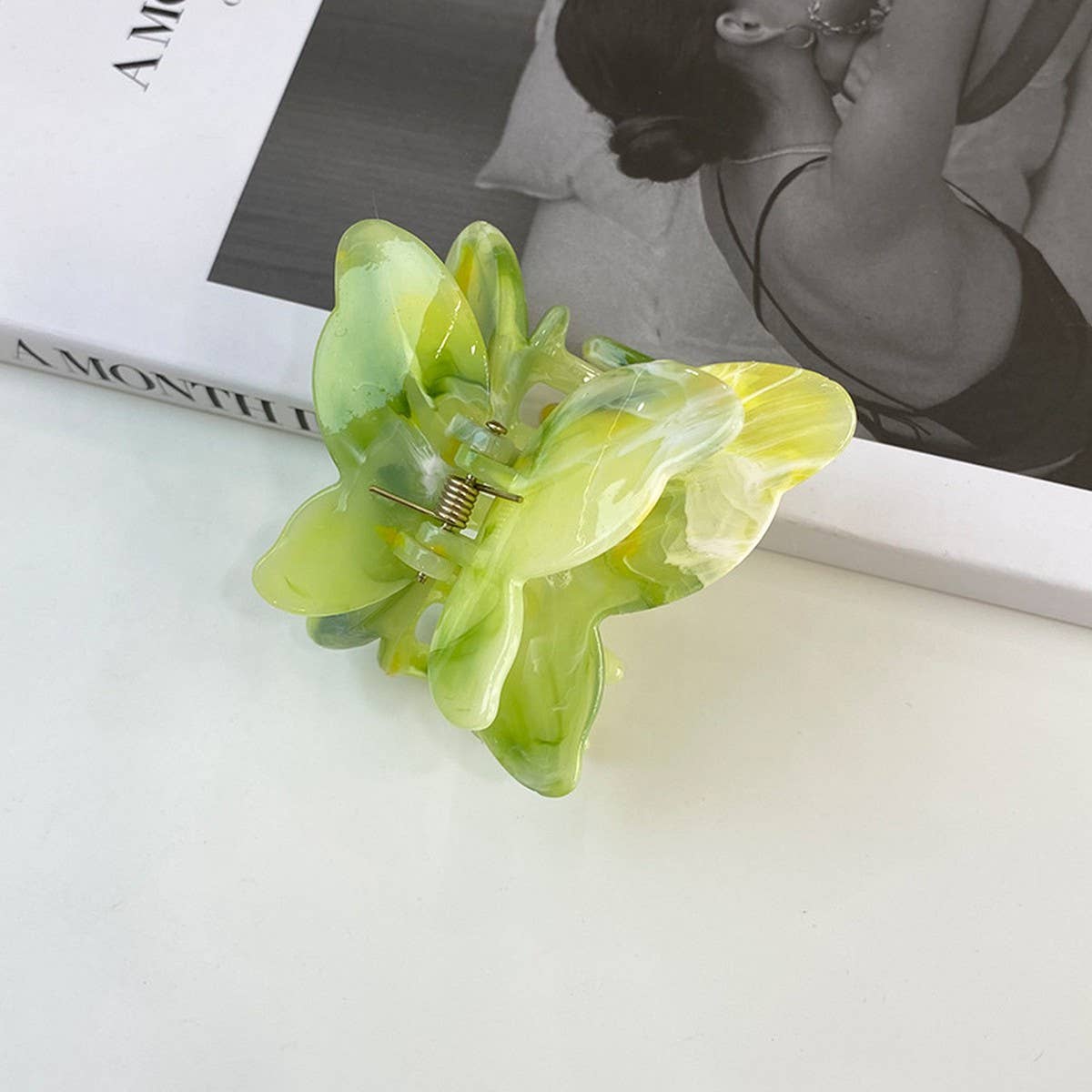 HIGH-GRADE INK BUTTERFLY HAIRPIN