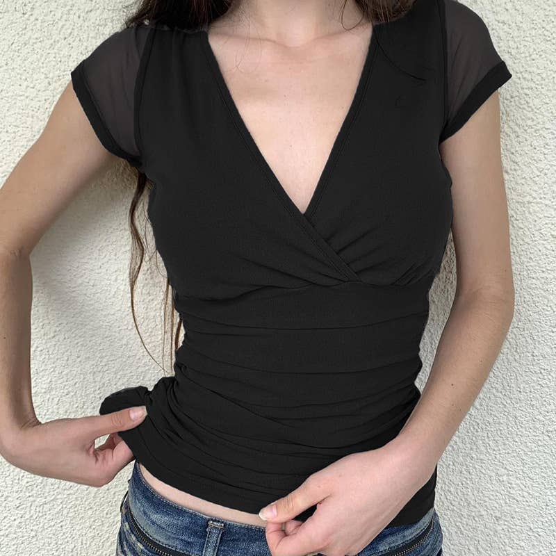 V-neck low cut twist to show bust slim top