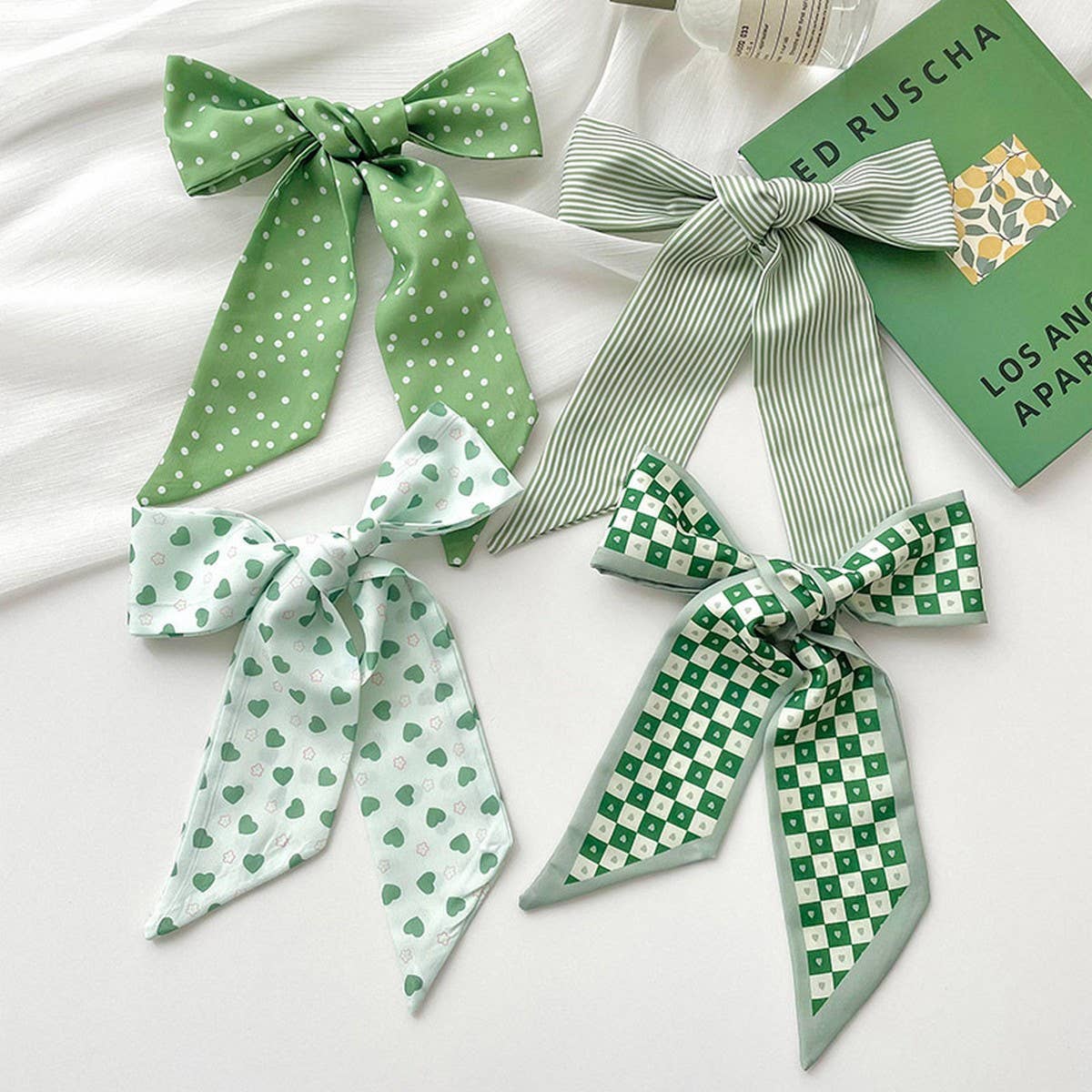 GREEN FRESH AND NARROW LONG FASHIONABLE HAIR BAND