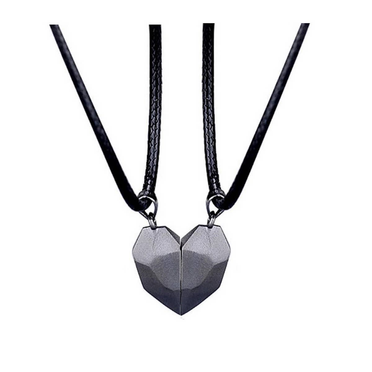 FASHIONABLE SPLICING MAGNETIC HEART NECKLACE