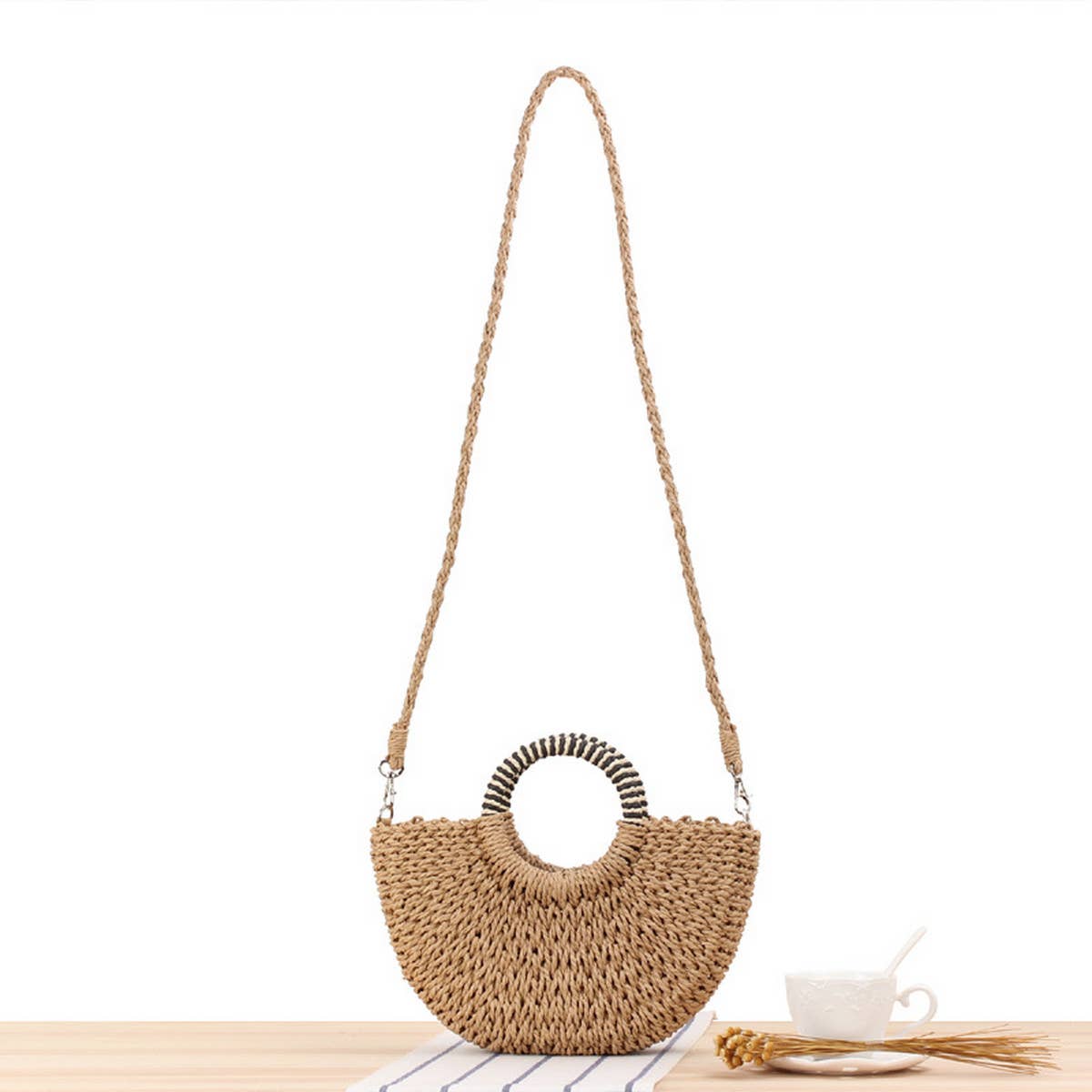 SIMPLE SEMICIRCLE HAND STRAW BAG_CWAB2105