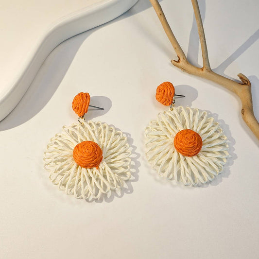 HAND-WOVEN CONTRASTING FLOWER EARRINGS