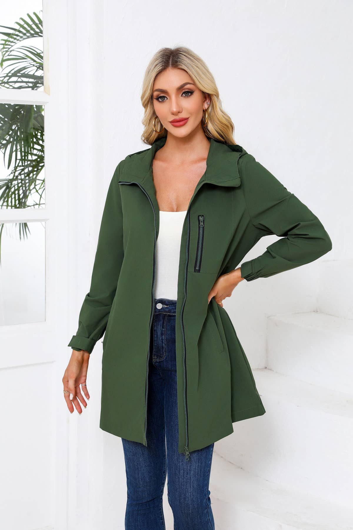 HOODED LONG-SLEEVED SPORTS TRENCH COAT