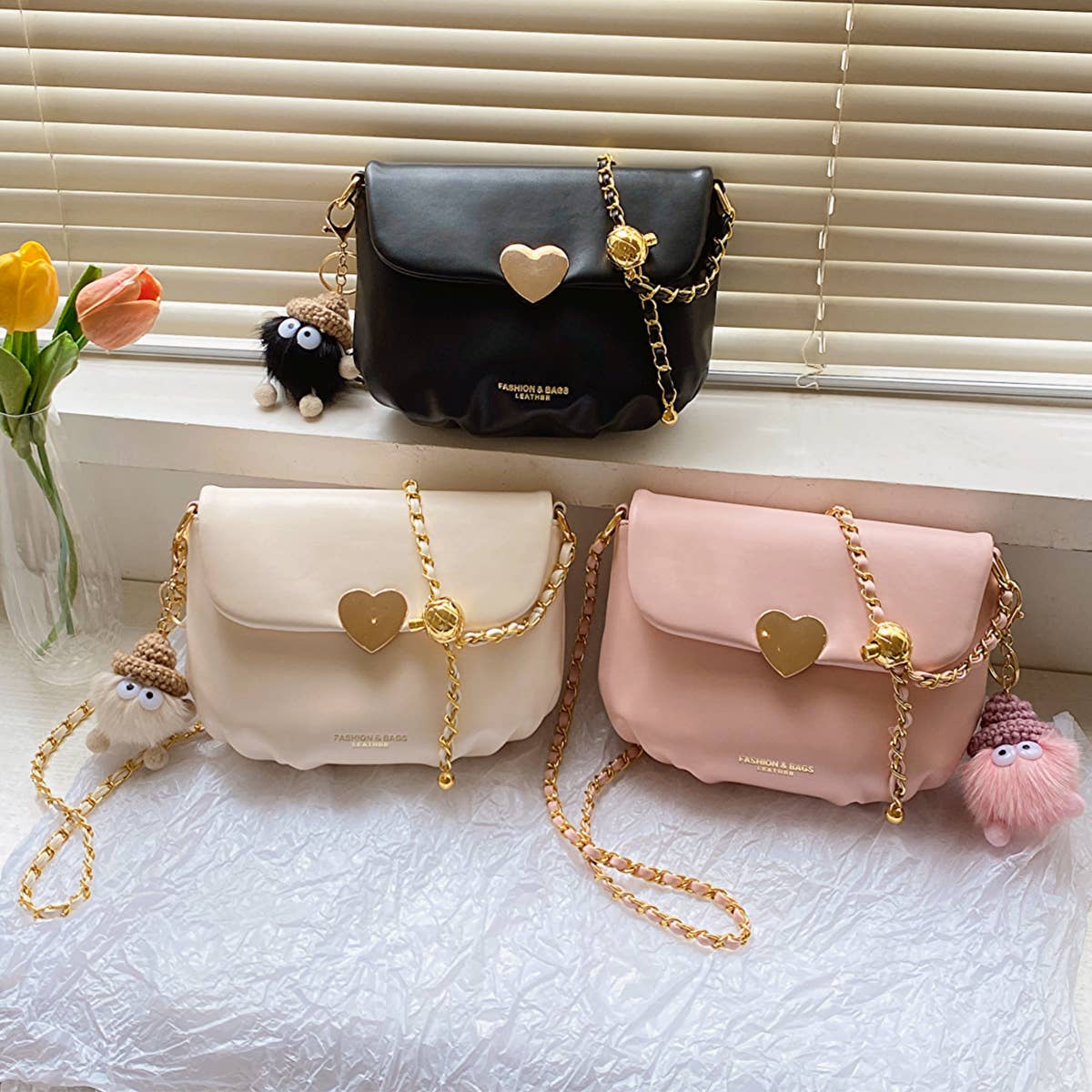 WOMEN CHAIN SMALL GOLD BALL SHOULDER BAG_CWAB1561