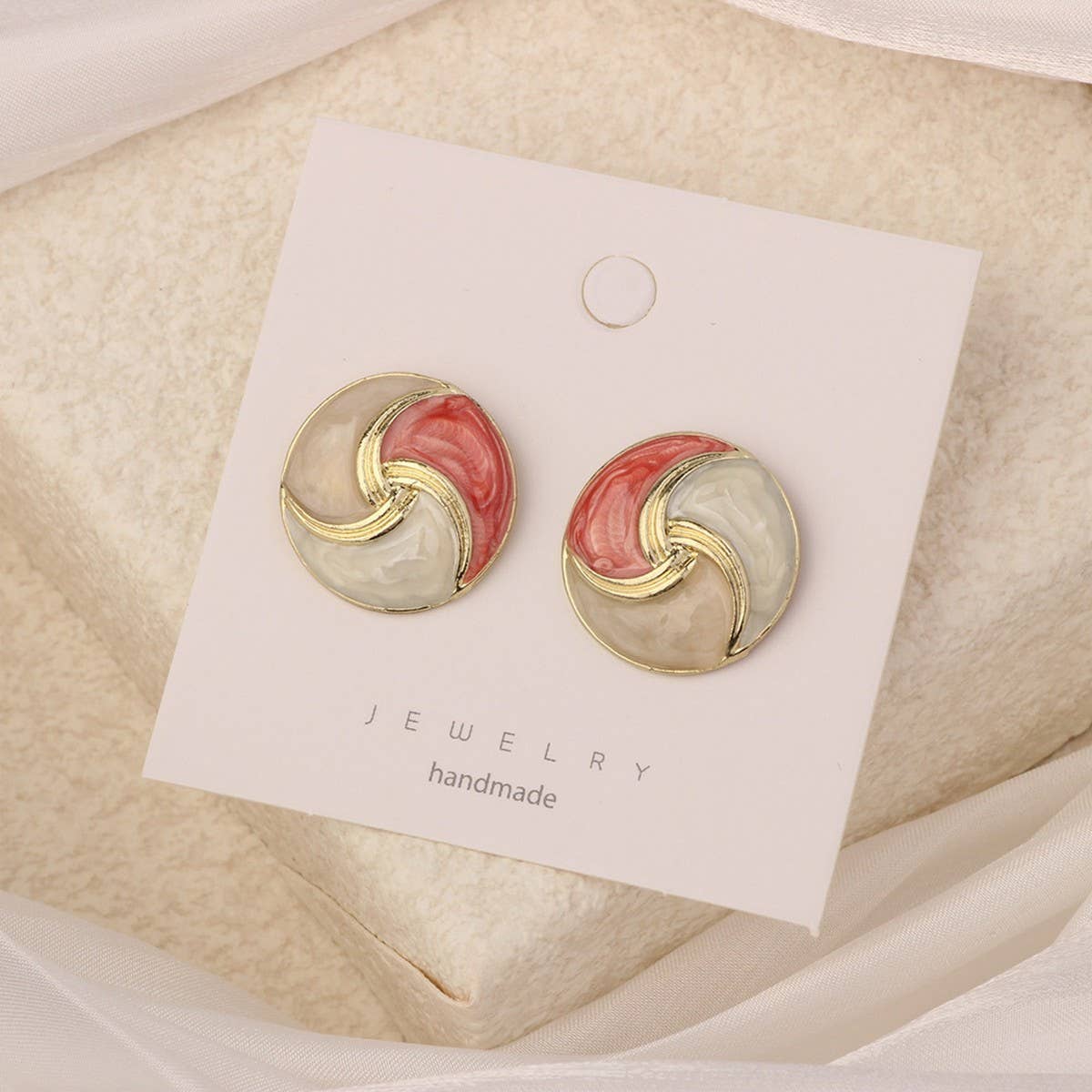 NEW SIMPLE HOLLOW GRID FOUR-LEAF EARRINGS