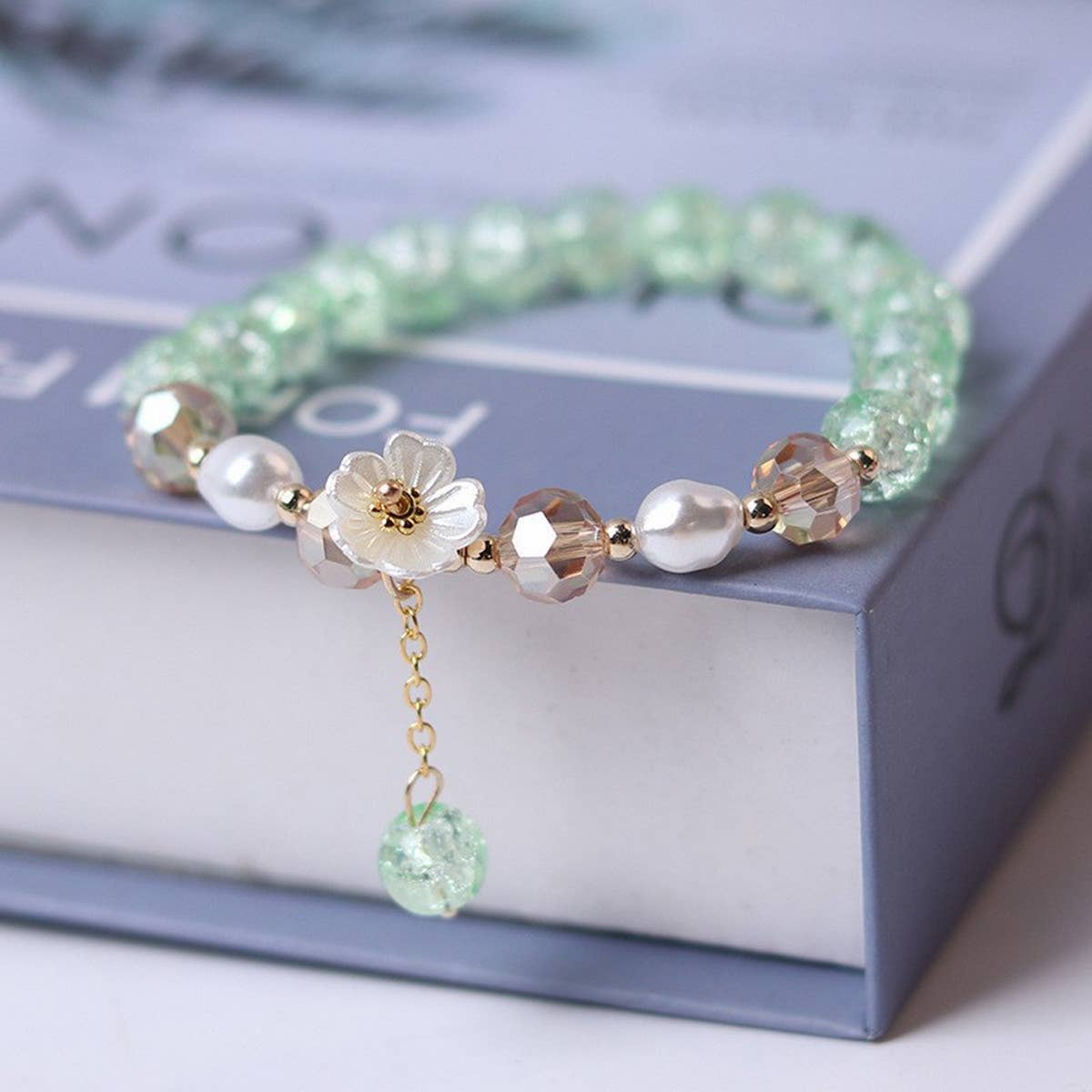 SIMPLE AND EXQUISITE IMITATION CRYSTAL BRACELET