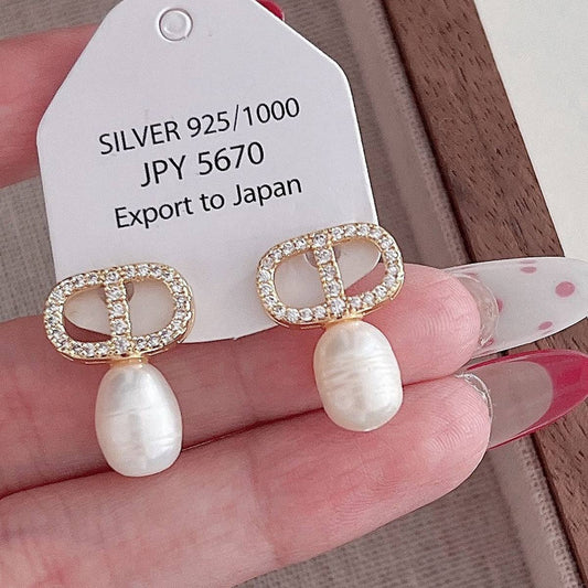 FRESHWATER PEARL PIG NOSE EARRINGS