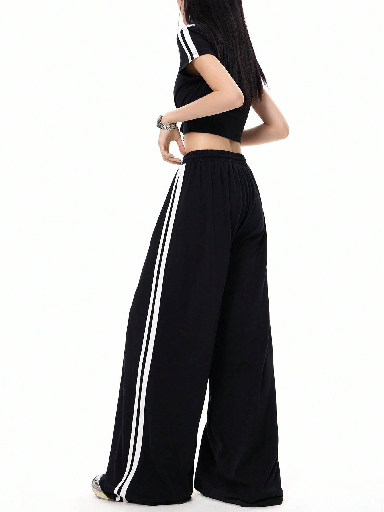 Sporty Wide-Leg Colorblock Relaxed Fit Pants