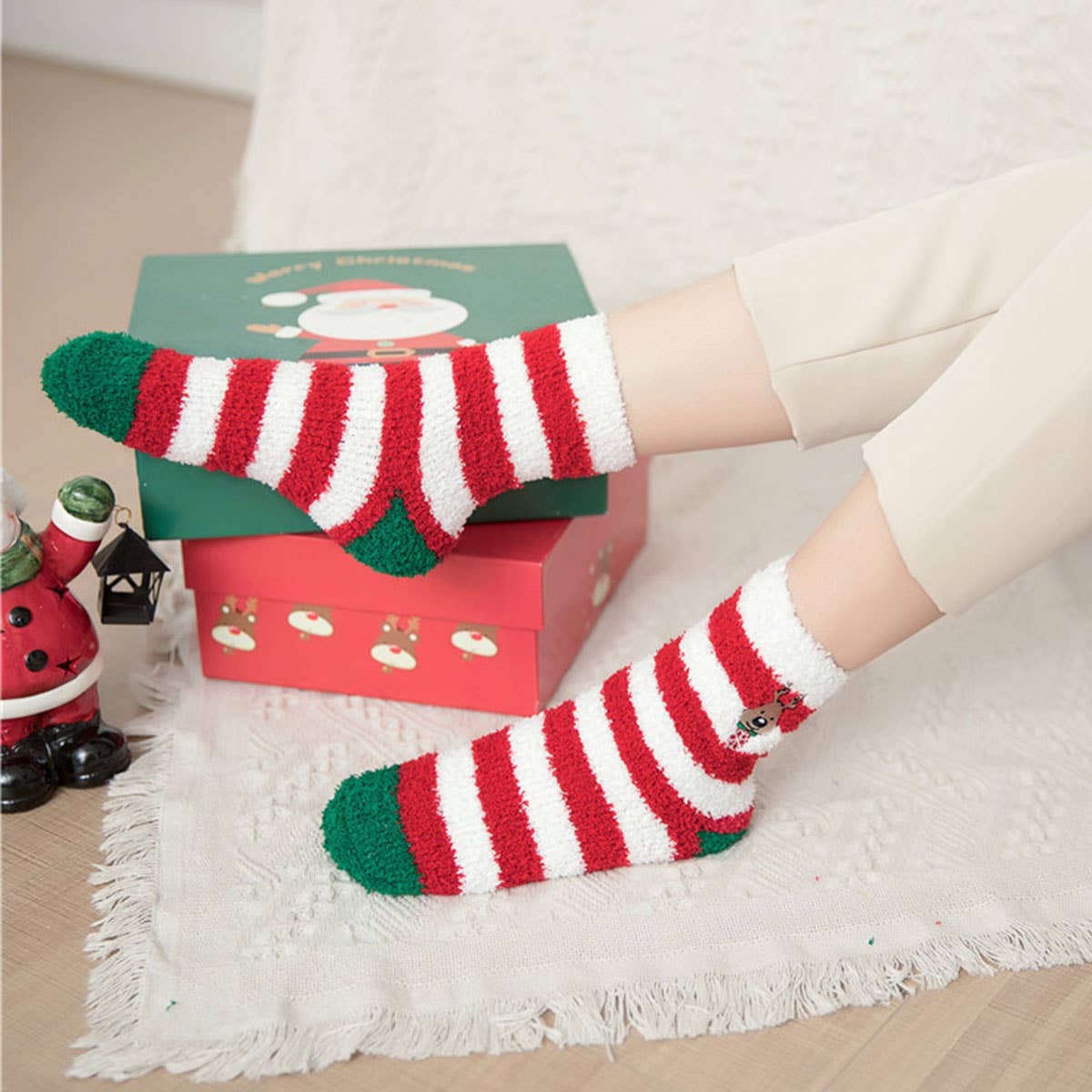 CHRISTMAS EMBROIDERY COZY SOCKS FOR WOMEN
