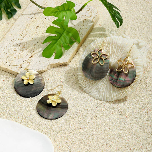 HOLLOW PETAL NATURAL BLACK SHELL EARRINGS