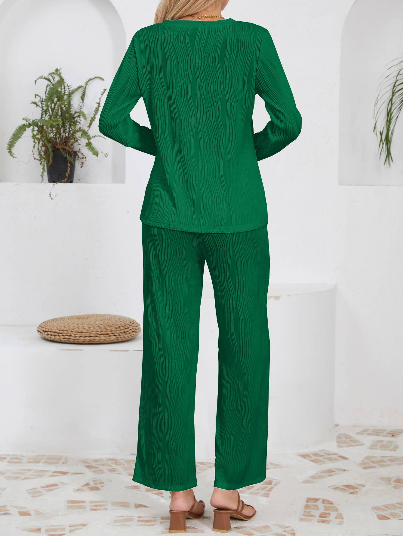 Solid-color knitted jacquard long loose suit