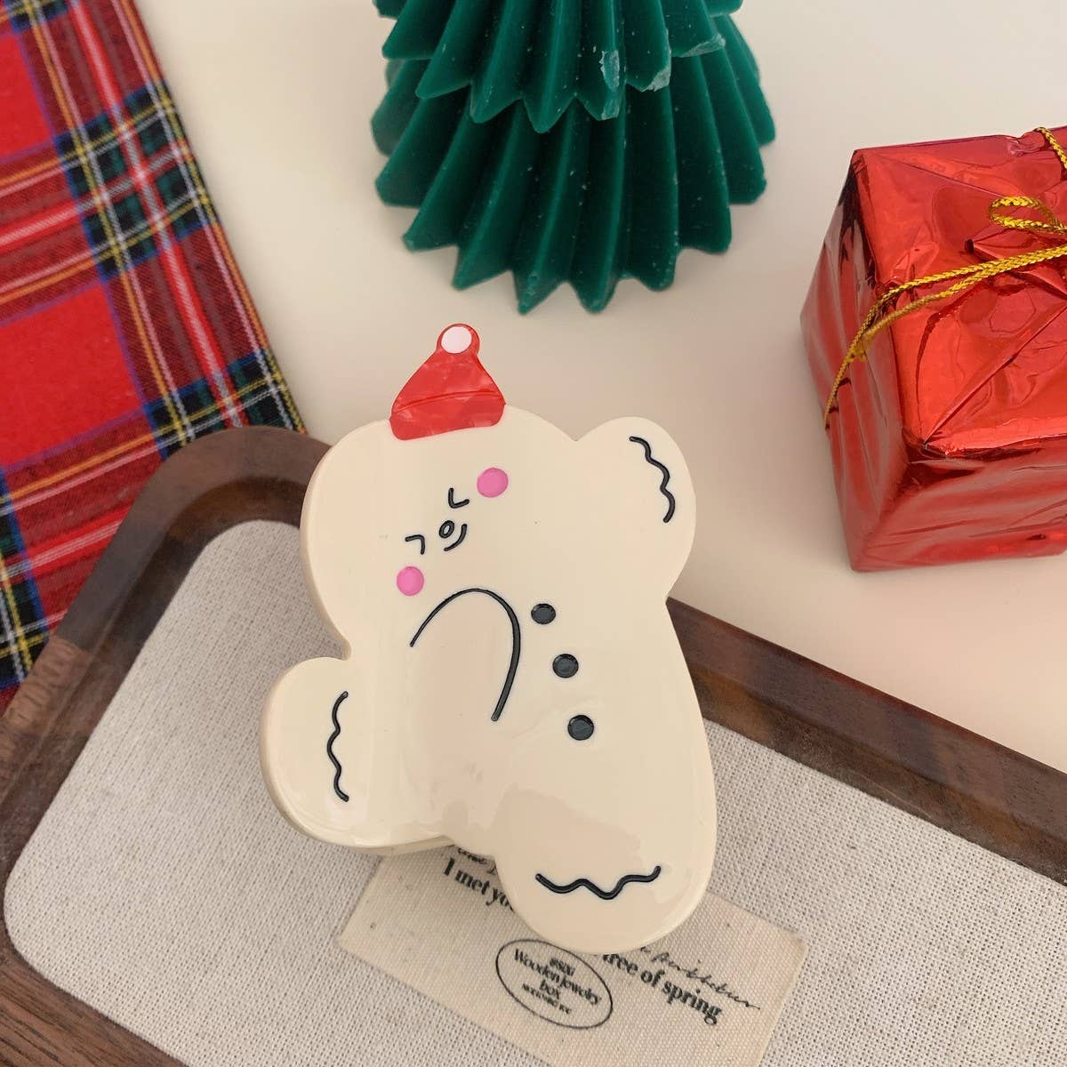 CWAHA07716_CHRISTMAS GINGERBREAD BEAR CLAW HAIR CLIP