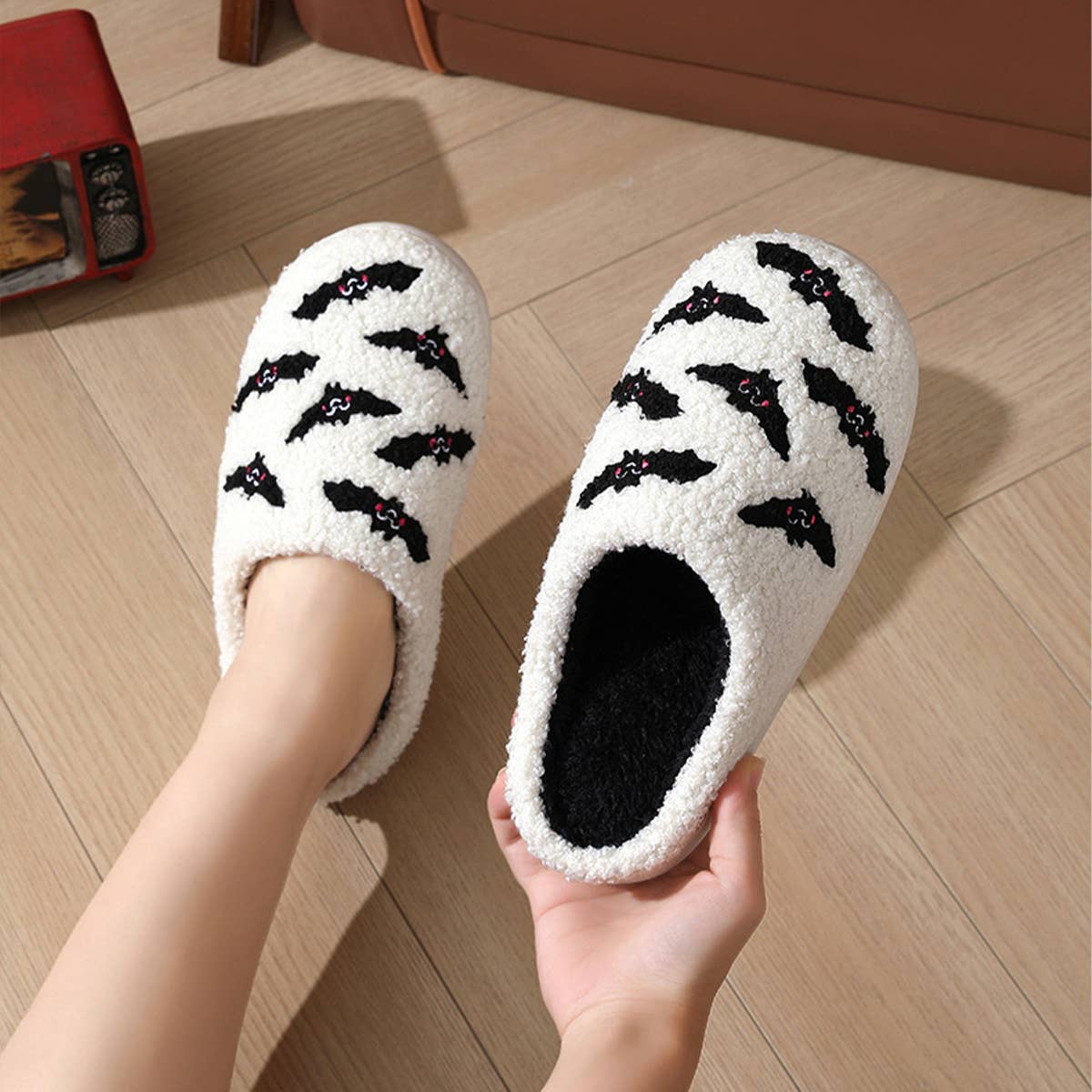 HALLOWEEN CARTOON SKULL PATTERN COTTON SLIPPERS