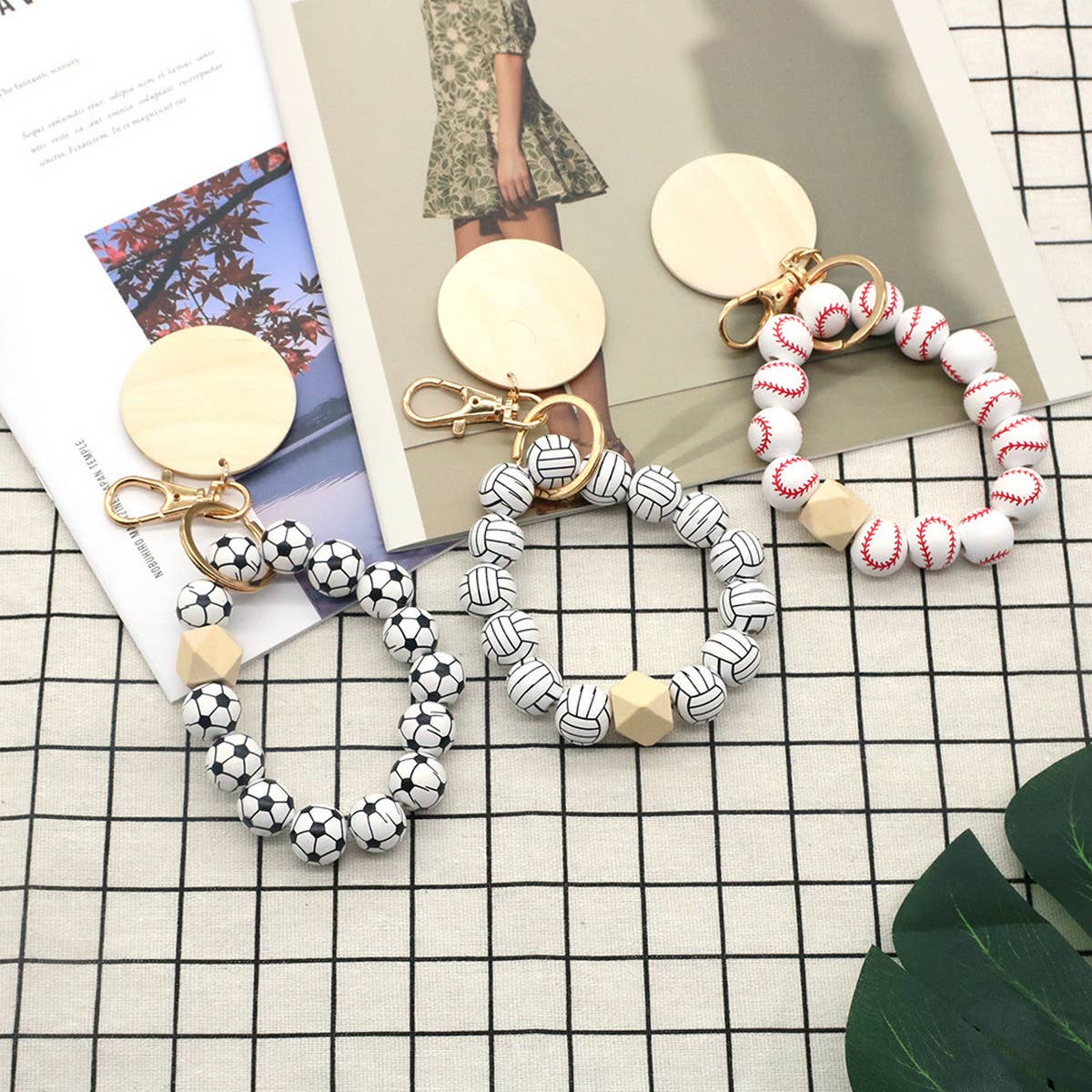 2024 PRINTED WOODEN BEAD BRACELET KEYCHAIN_CWMM1572
