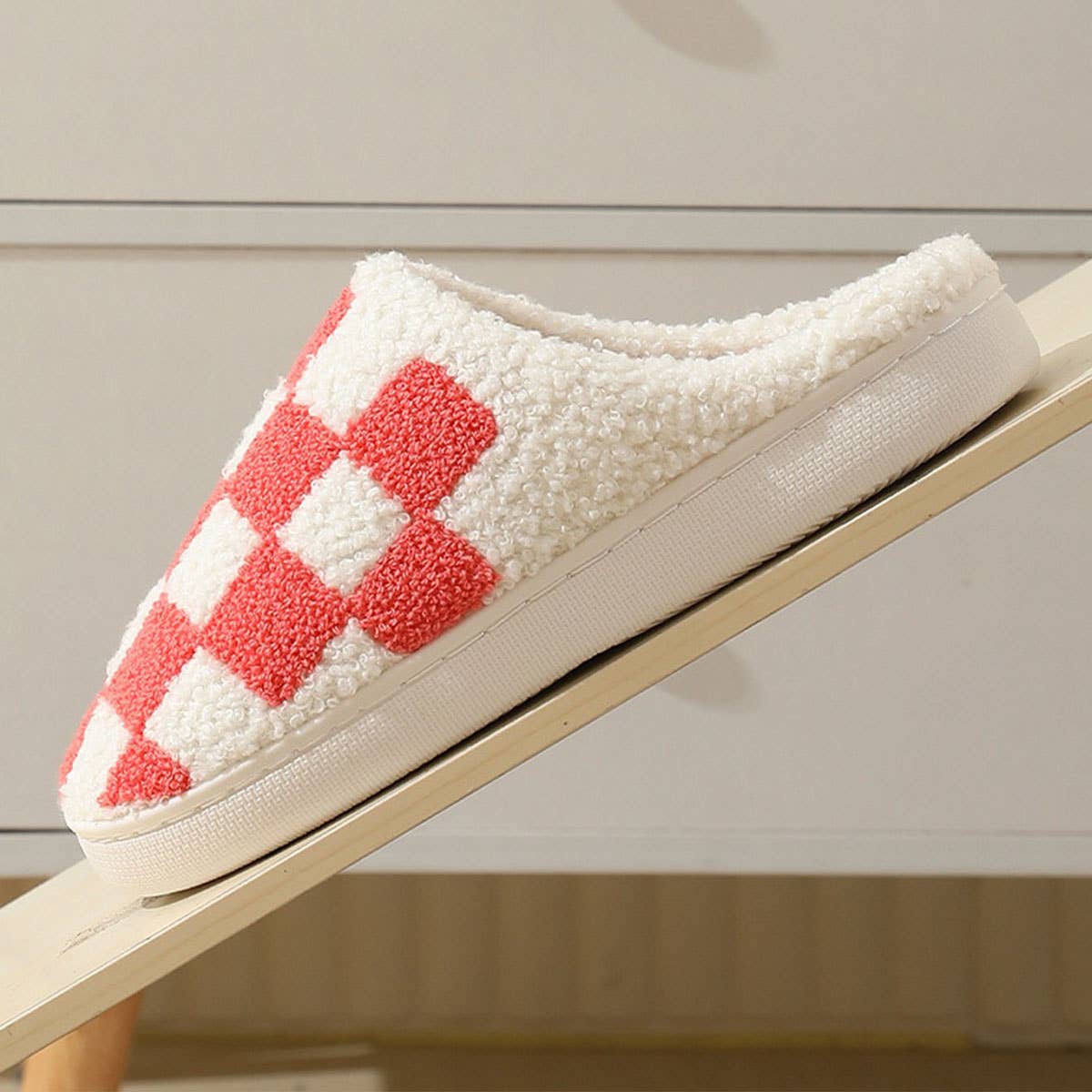 SIMPLE CHECKERED WARM COTTON SLIPPERS_CWSHS0250