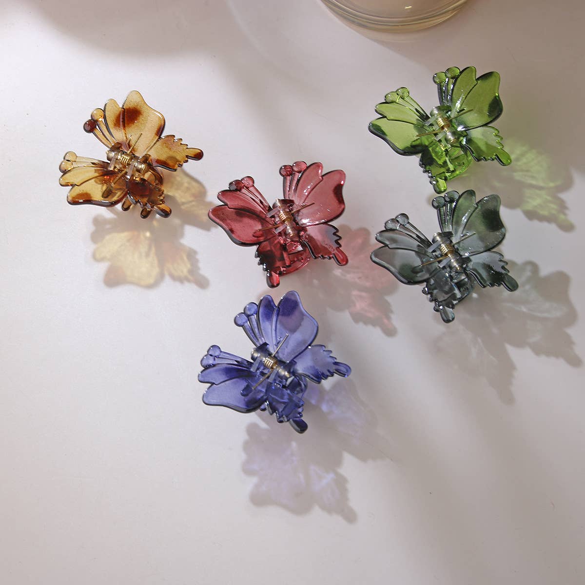 Hollowed-out spotted butterfly hair clippers